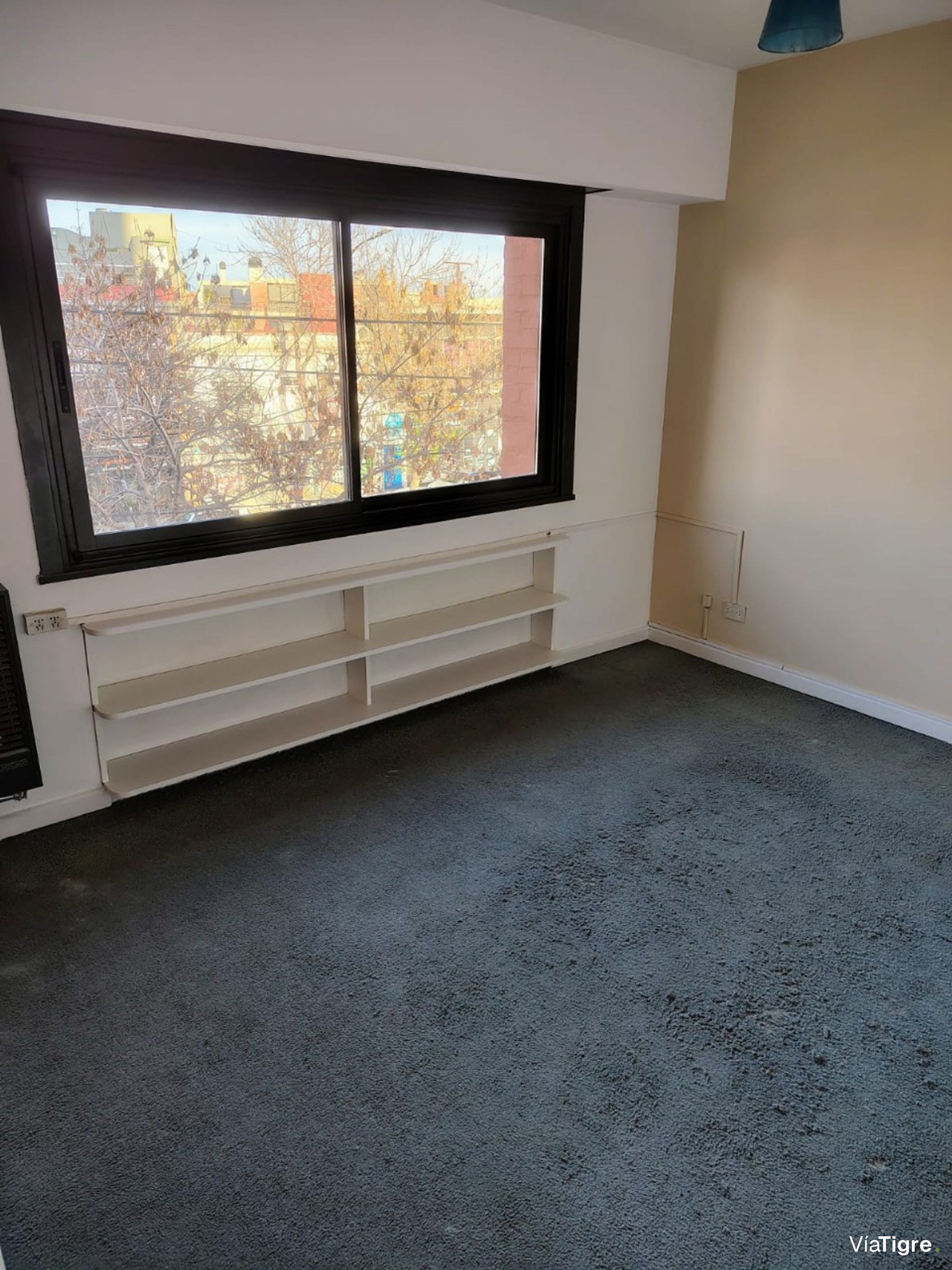 Dep 2 amb en venta San Isidro con cochera y balcón