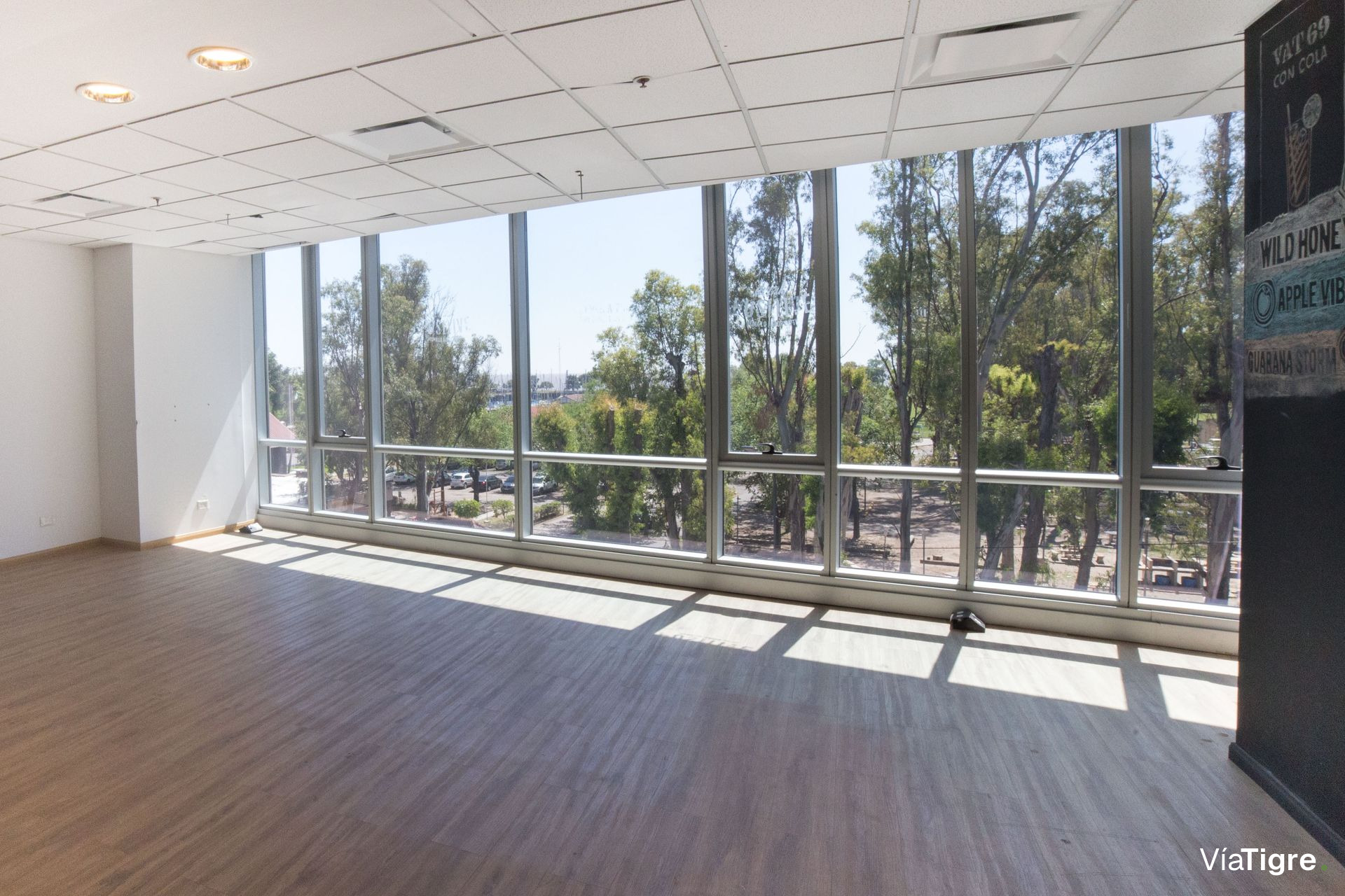 OFICINAS 930 m2 PLANTA LIBRE en OLIVO, 18 cocheras