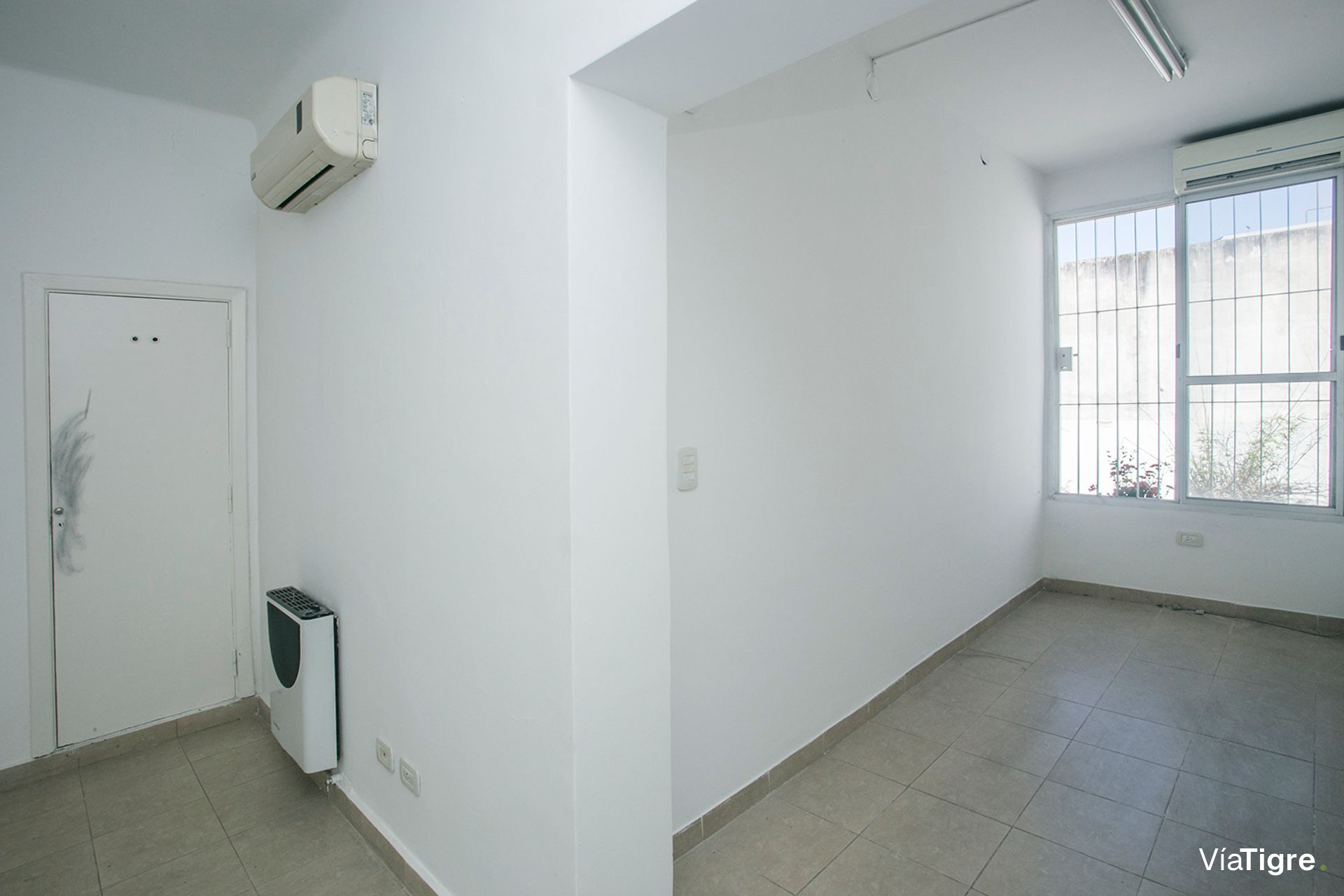 OFICINAS 930 m2 PLANTA LIBRE en OLIVO, 18 cocheras