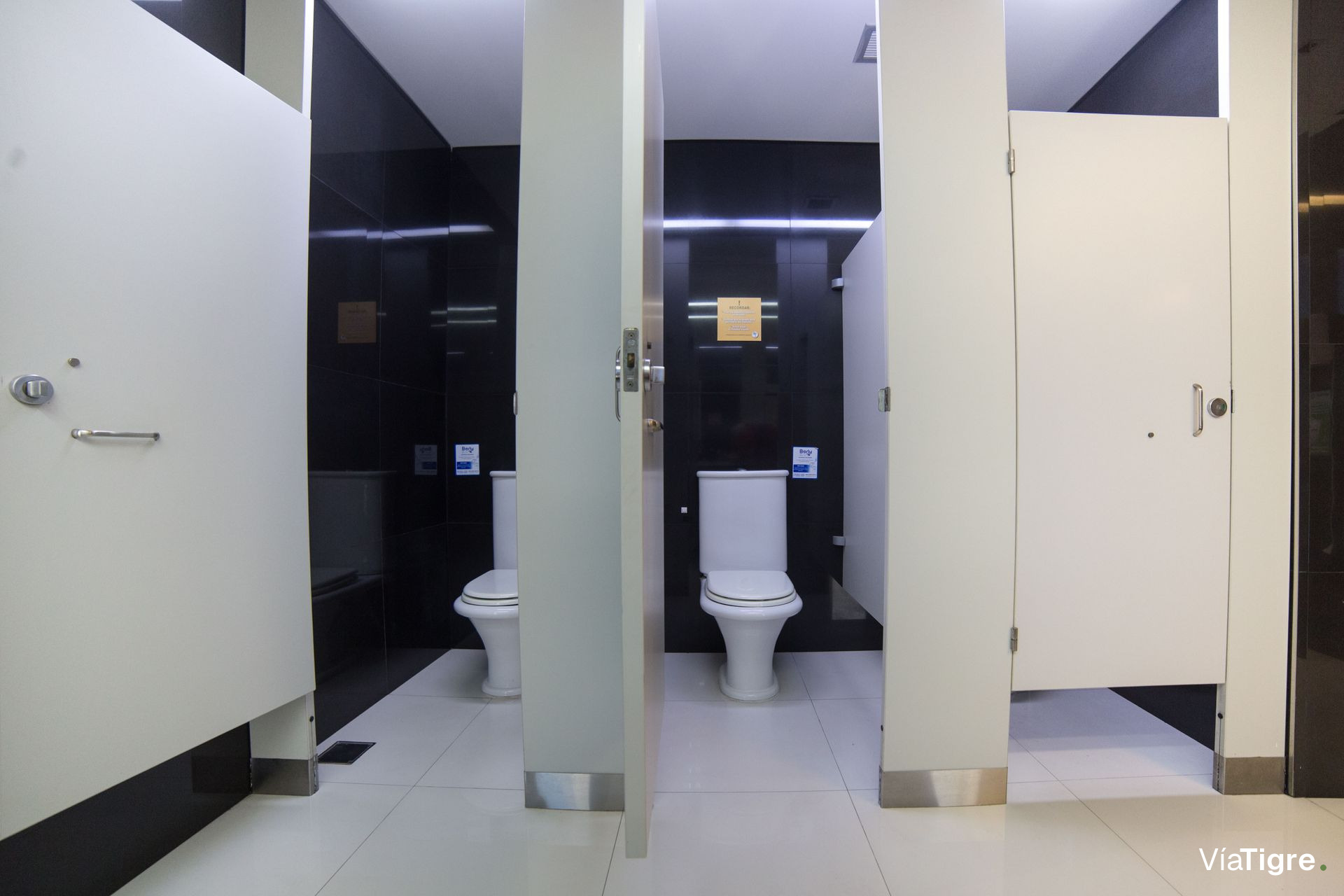 OFICINAS 930 m2 PLANTA LIBRE en OLIVO, 18 cocheras