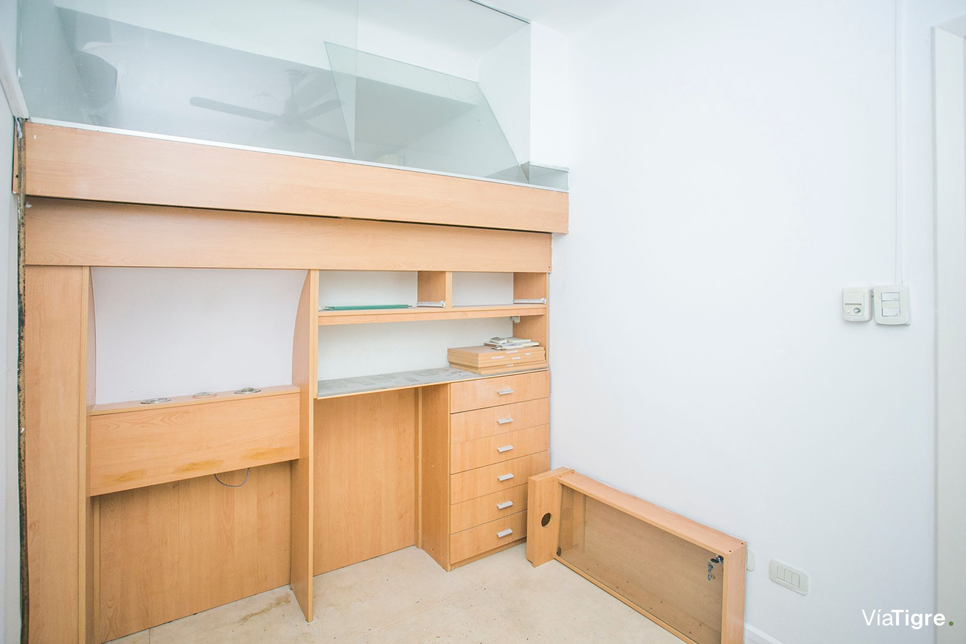 OFICINAS 930 m2 PLANTA LIBRE en OLIVO, 18 cocheras