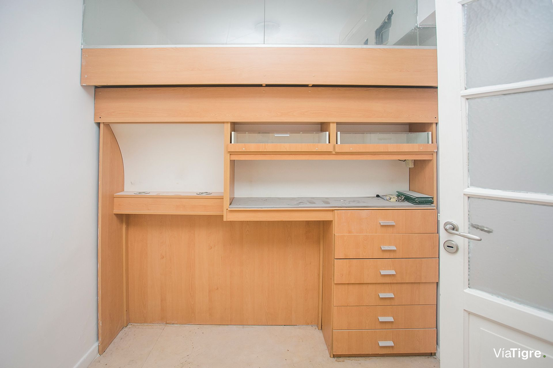OFICINAS 930 m2 PLANTA LIBRE en OLIVO, 18 cocheras