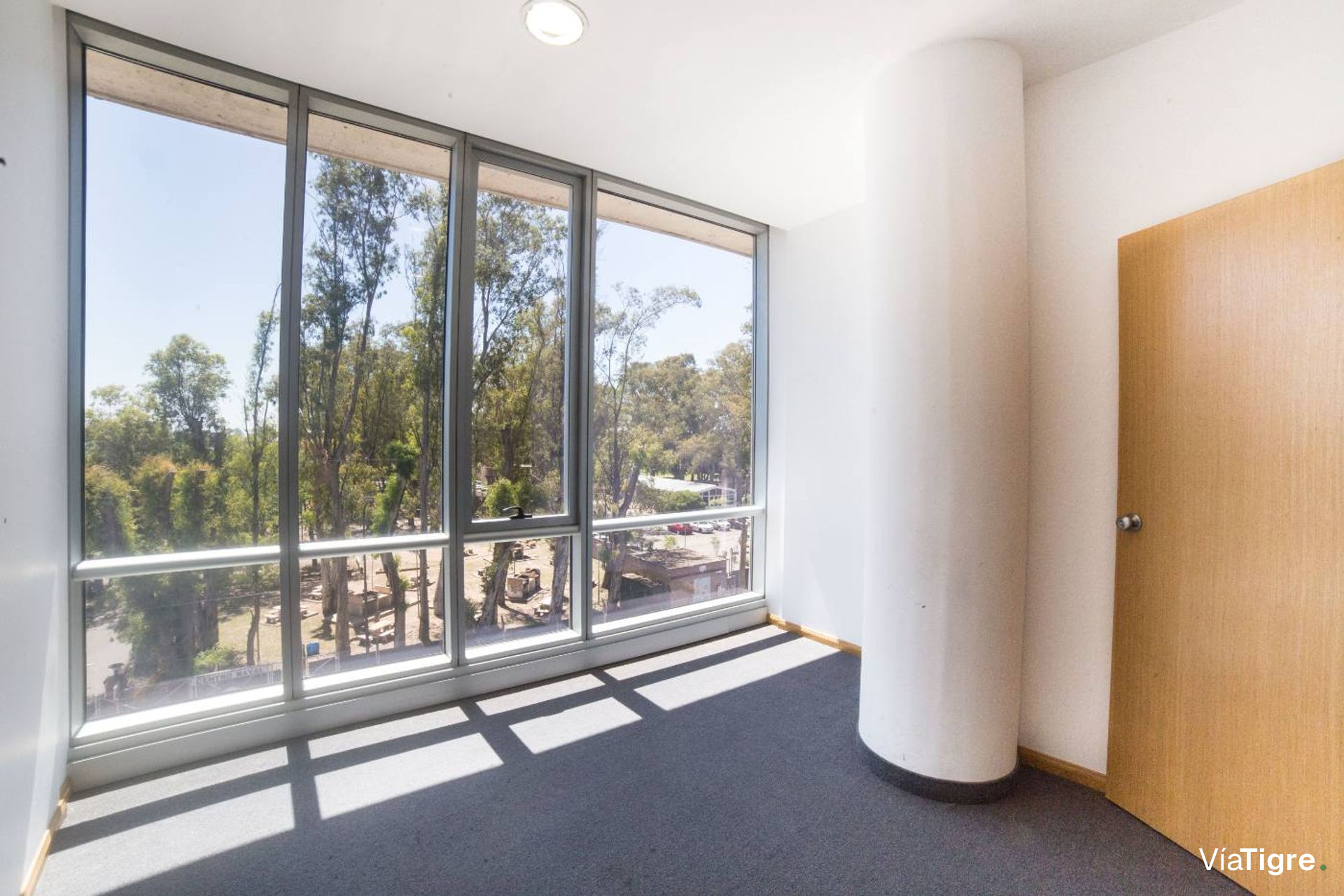 OFICINAS 930 m2 PLANTA LIBRE en OLIVO, 18 cocheras