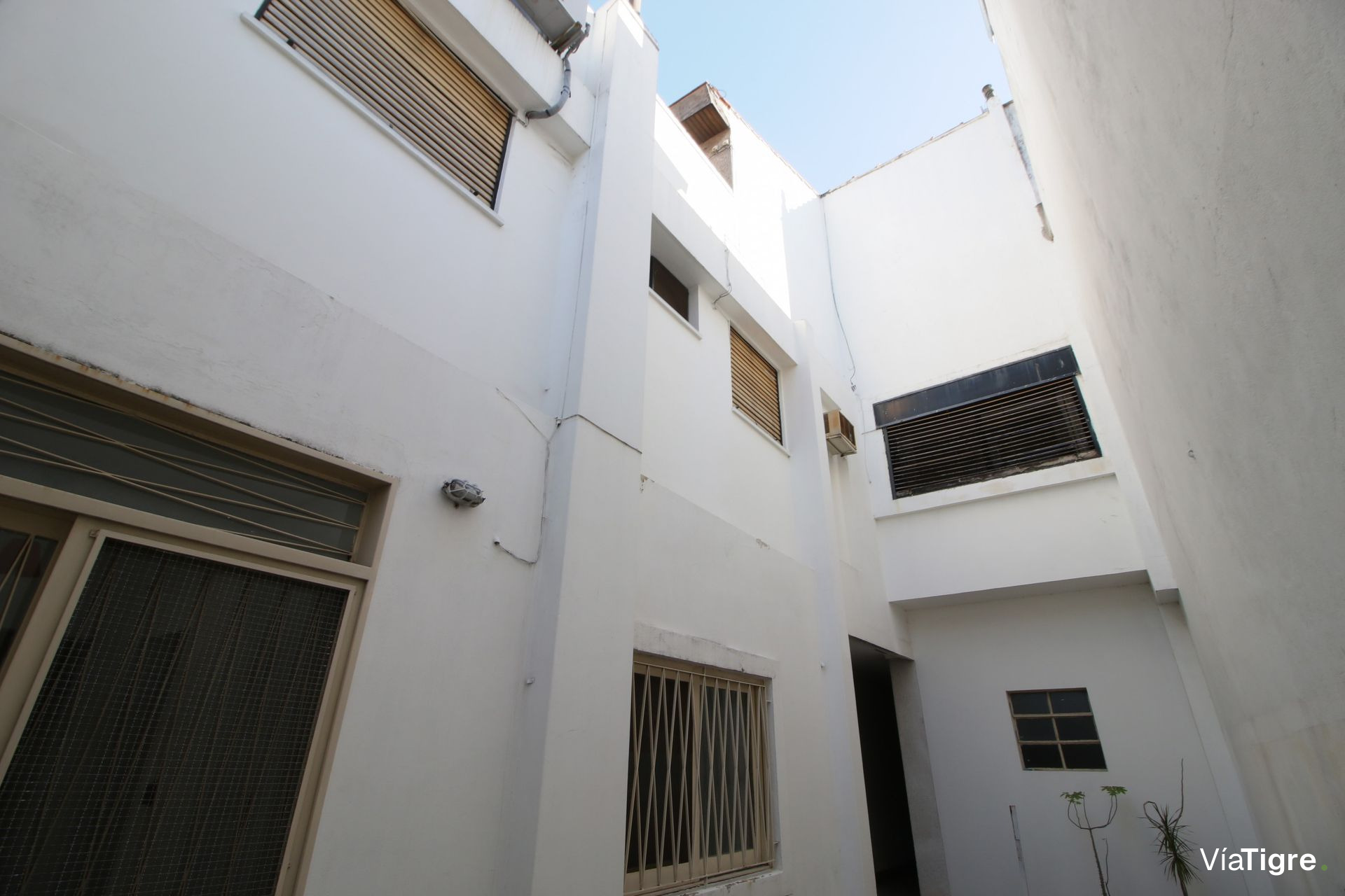 Venta 5 Amb Con Cochera Y 2 Patios!
