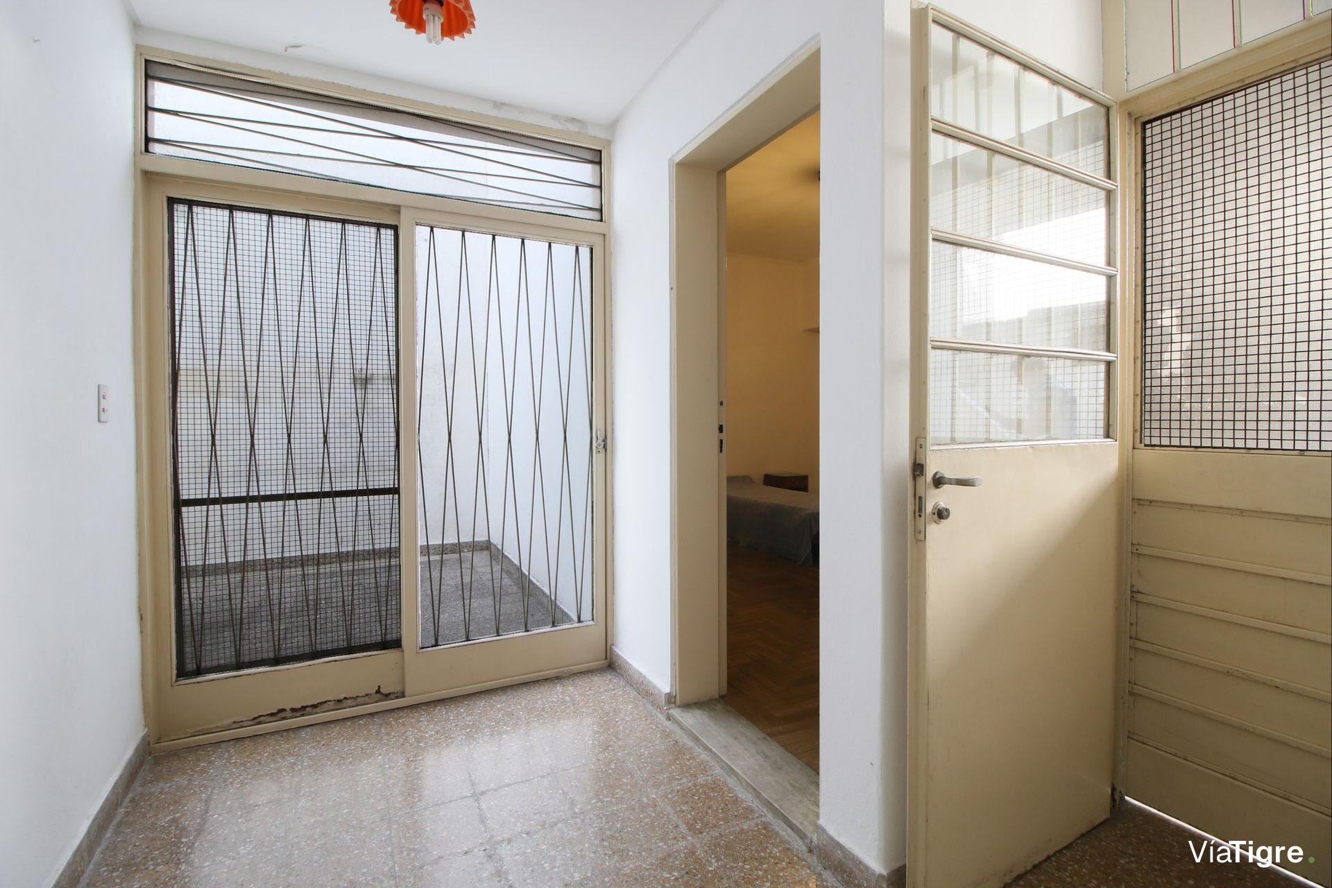 Venta 5 Amb Con Cochera Y 2 Patios!