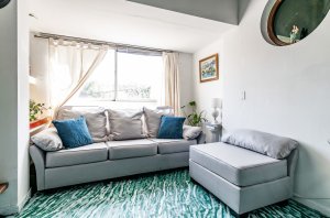 5-Room Sale with Garage and 2 Patios
