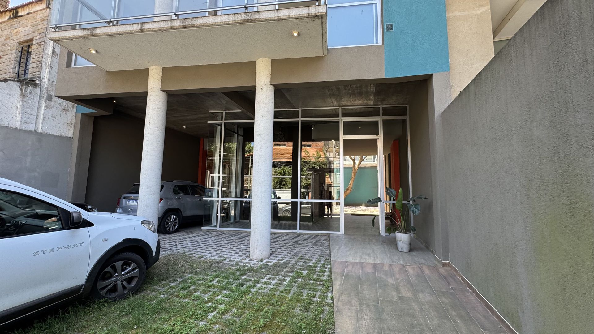 Pasionaria Martínez, 2 amb., Martínez