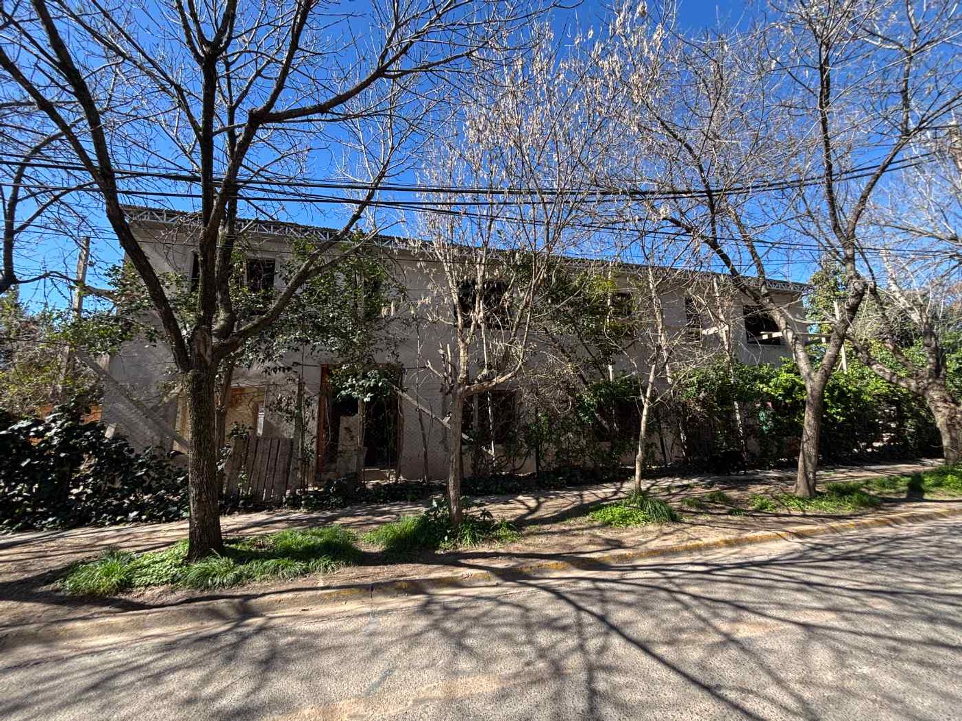 Pasionaria Martínez, 3 amb., Martínez