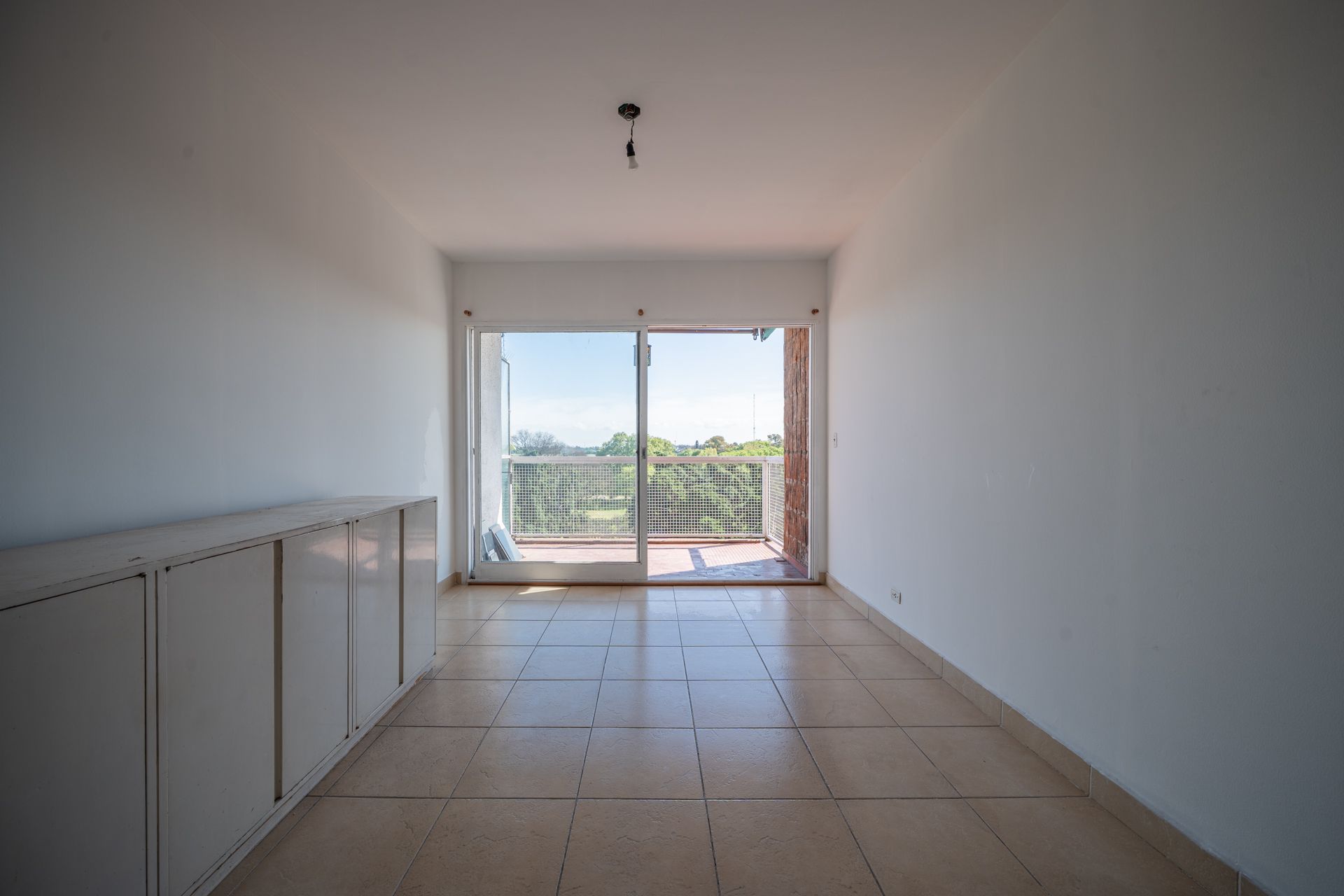 Venta Dpto 4 Amb.- Frente al Hipodromo- San Isidro