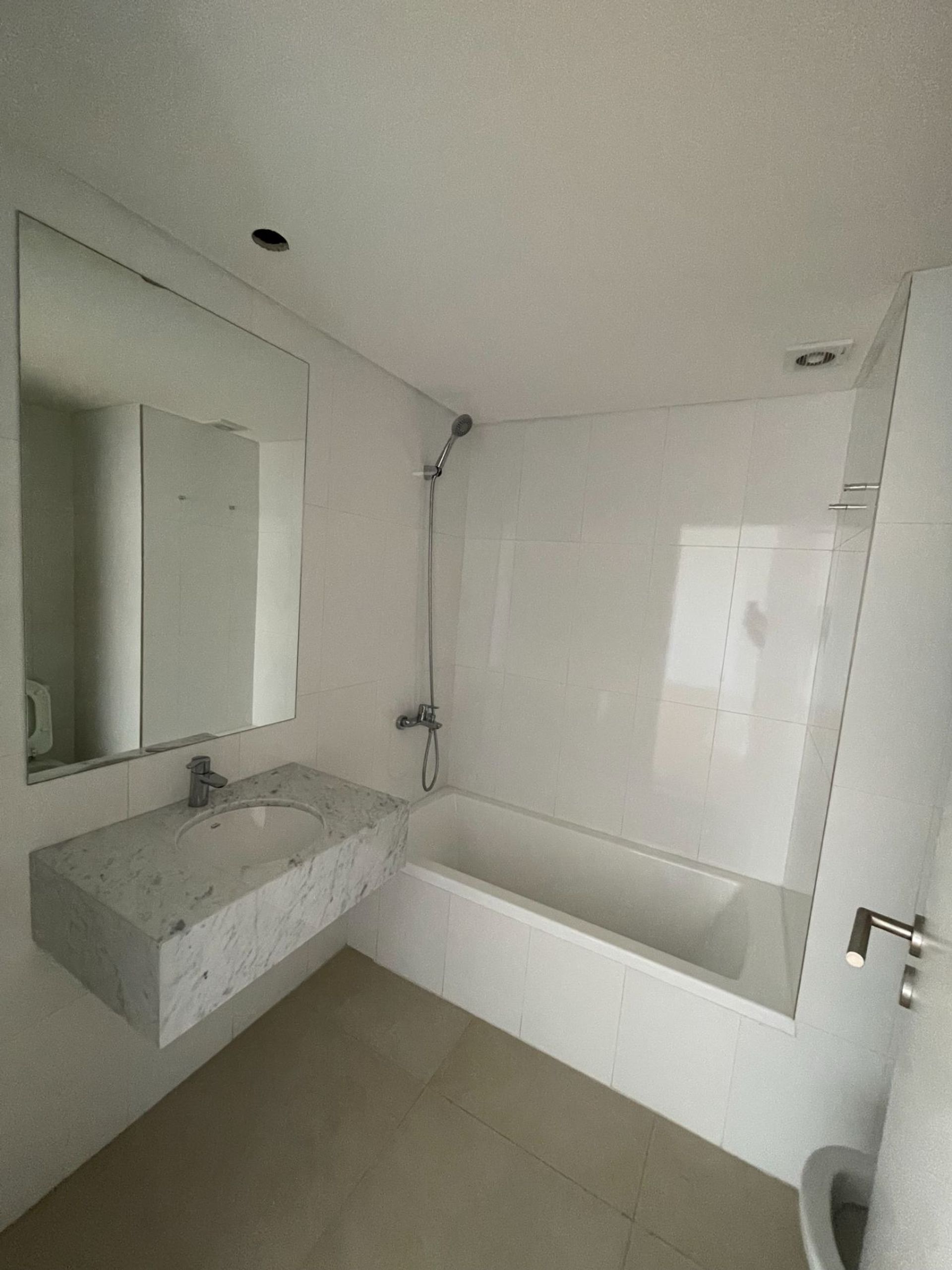 Venta Dpto 4 Amb.- Frente al Hipodromo- San Isidro