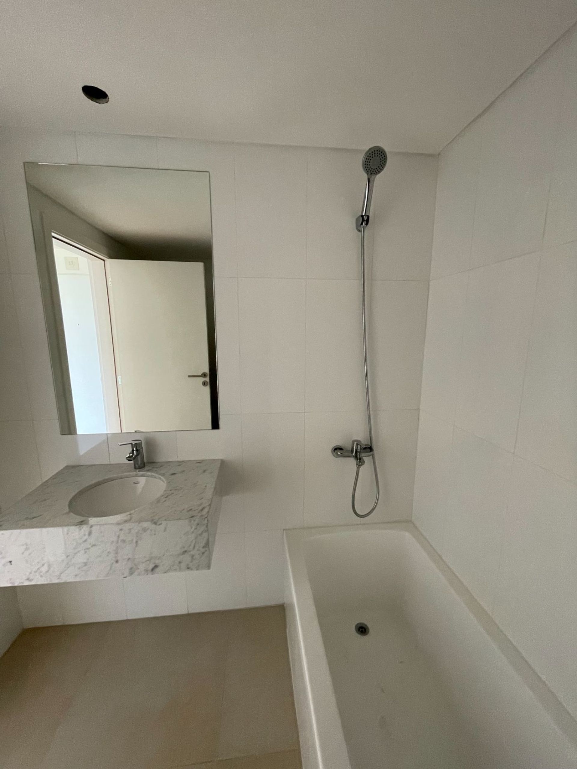 Venta Dpto 4 Amb.- Frente al Hipodromo- San Isidro