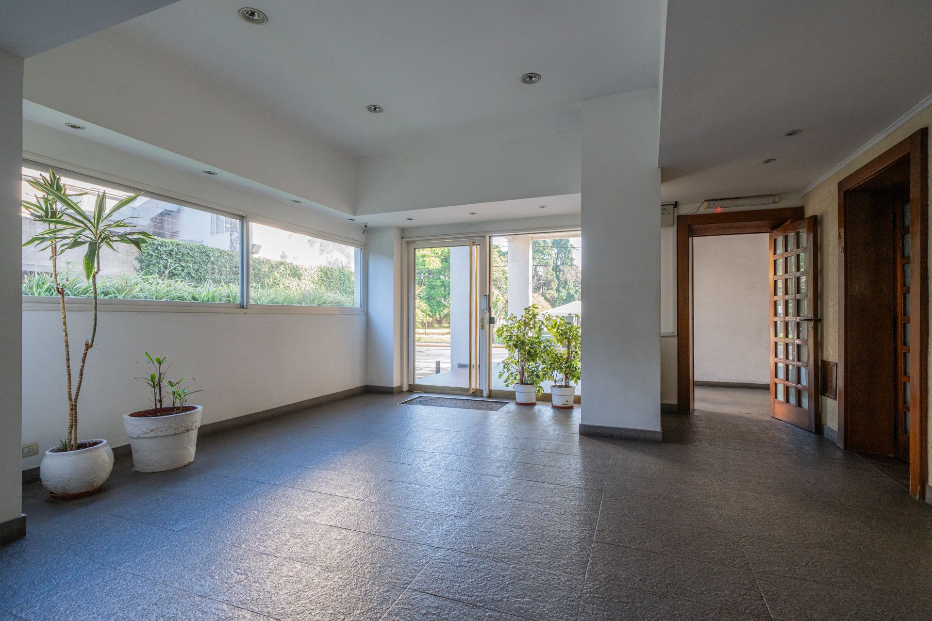 Venta Dpto 4 Amb.- Frente al Hipodromo- San Isidro