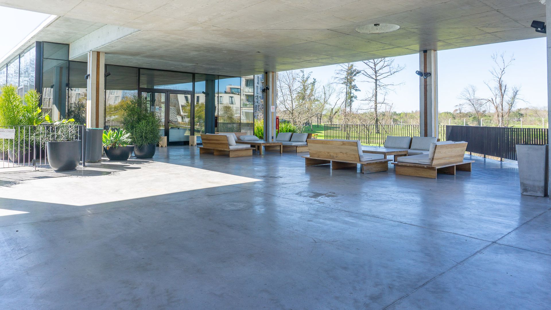 Venta Dpto 4 Amb.- Frente al Hipodromo- San Isidro