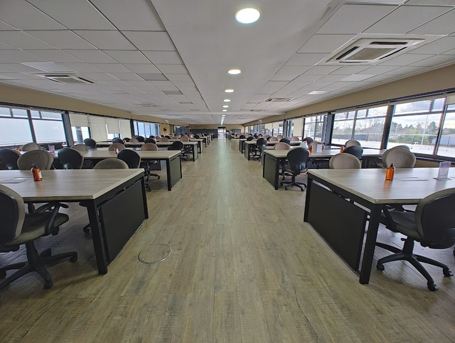 Casa Multifamiliar Venta Benavidez Zona Comercial