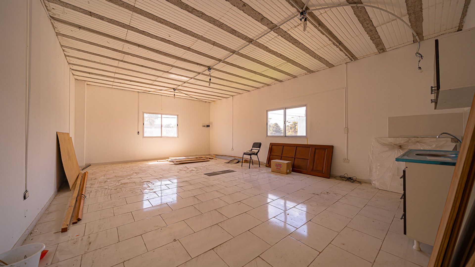 Casa Multifamiliar Venta Benavidez Zona Comercial
