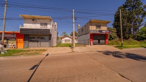 LOT 1000 square meters with constructions for sale BENAVIDEZ