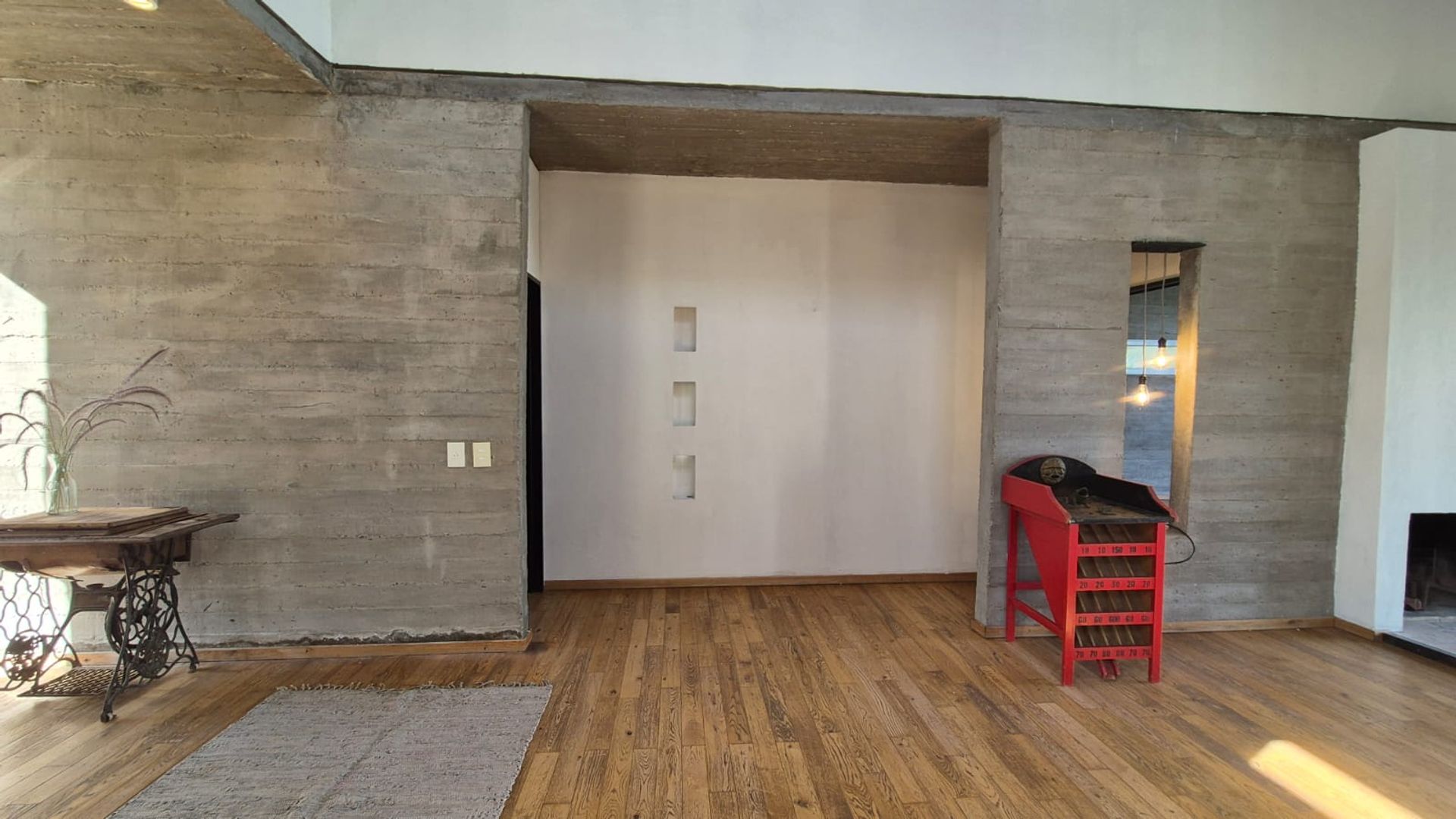 Venta Casa 4amb + dep a la laguna Barrio cerrTigre