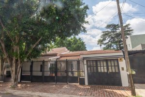 House for Sale in Don Torcuato – Opportunity!