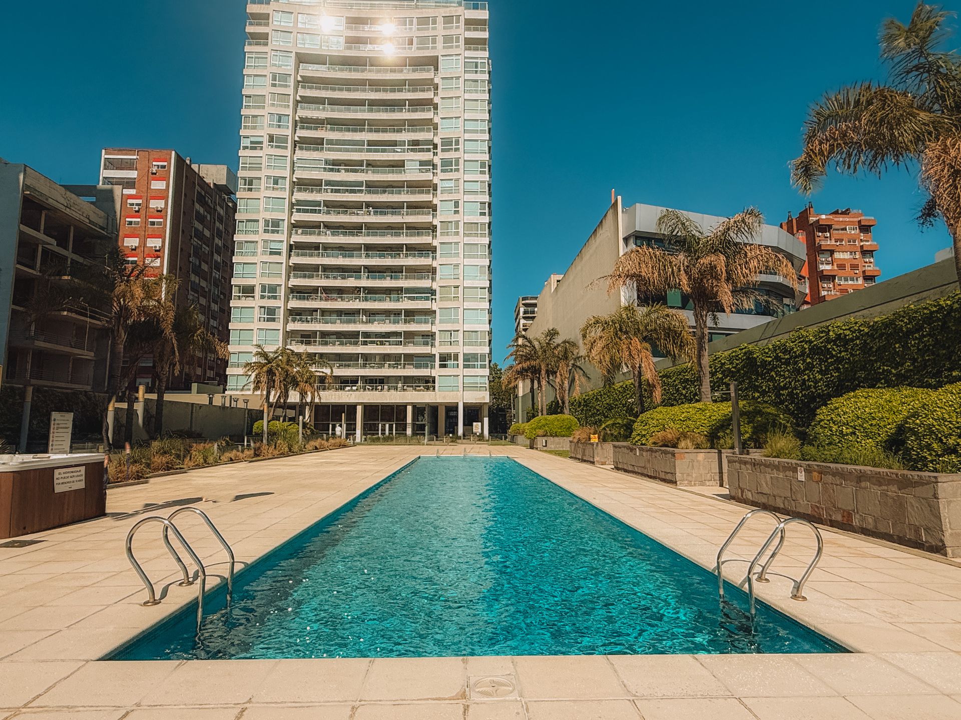 Venta Departamento 2 Amb En Torre Wave Con Cochera