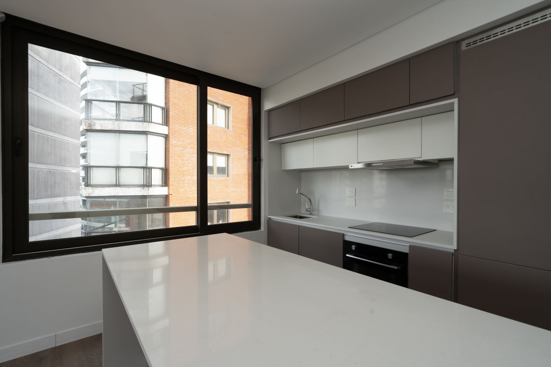 Casa En Martinez. 4 Ambientes. Refaccionada