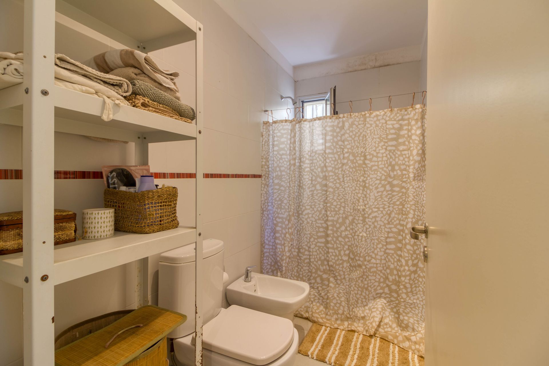 Casa En Martinez. 4 Ambientes. Refaccionada