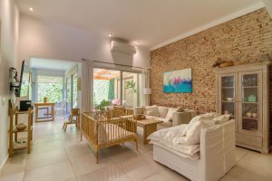 Casa En Martinez. 4 Ambientes. Refaccionada