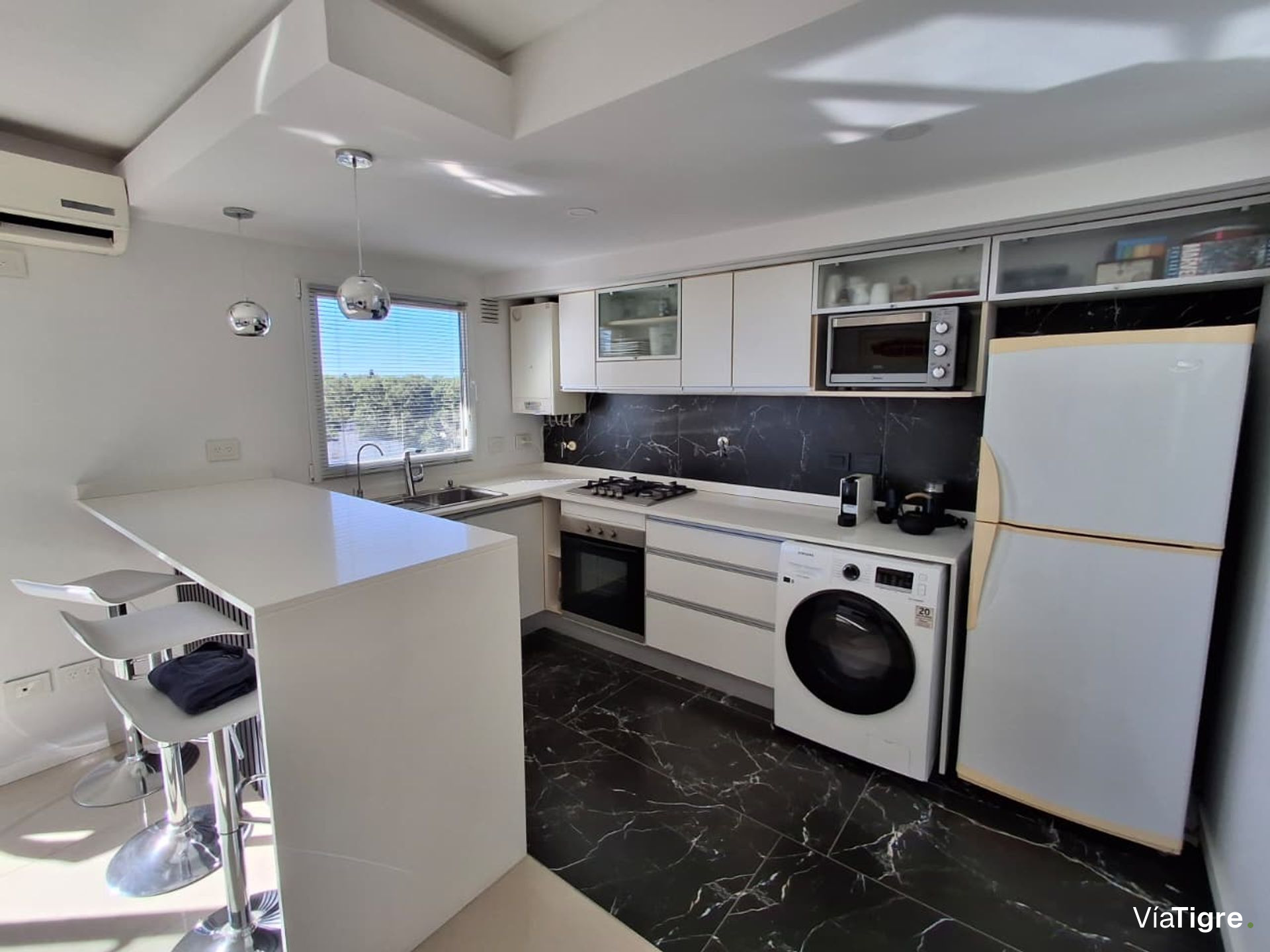 Departamento 2 ambientes en venta en Beccar
