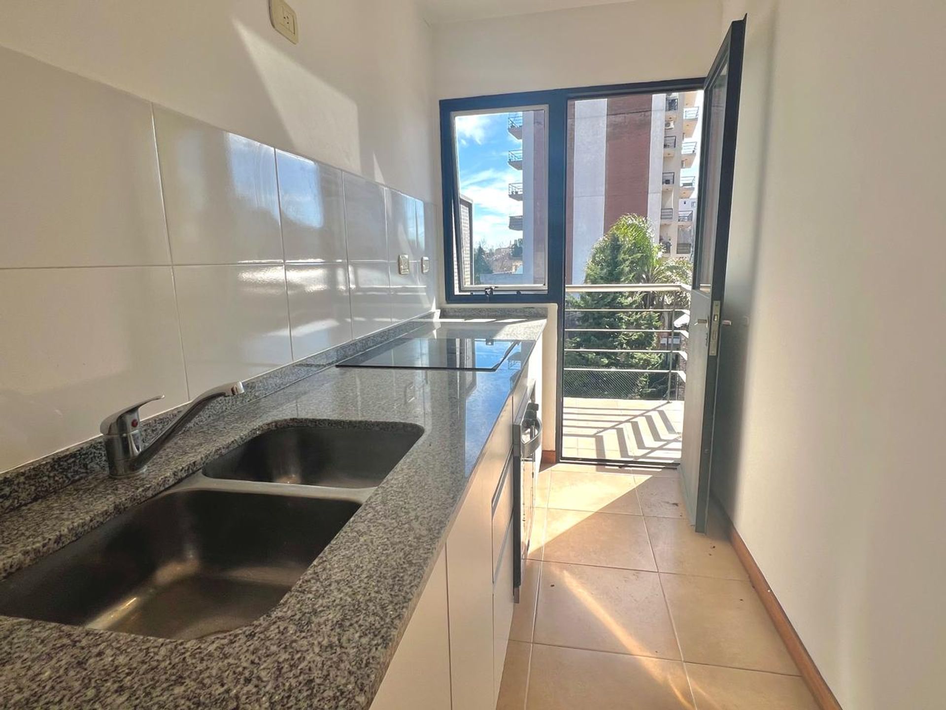 Venta Departamento 2 Ambientes Tigre- Terrraza