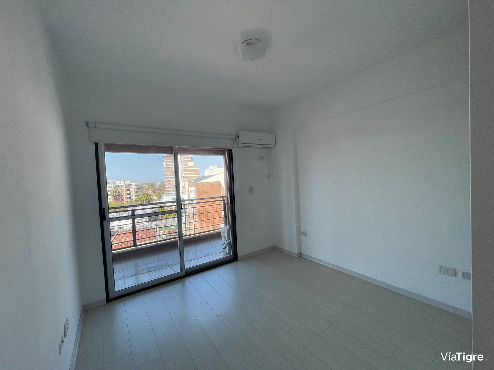 Venta Departamento Tigre Centro Con Balcon