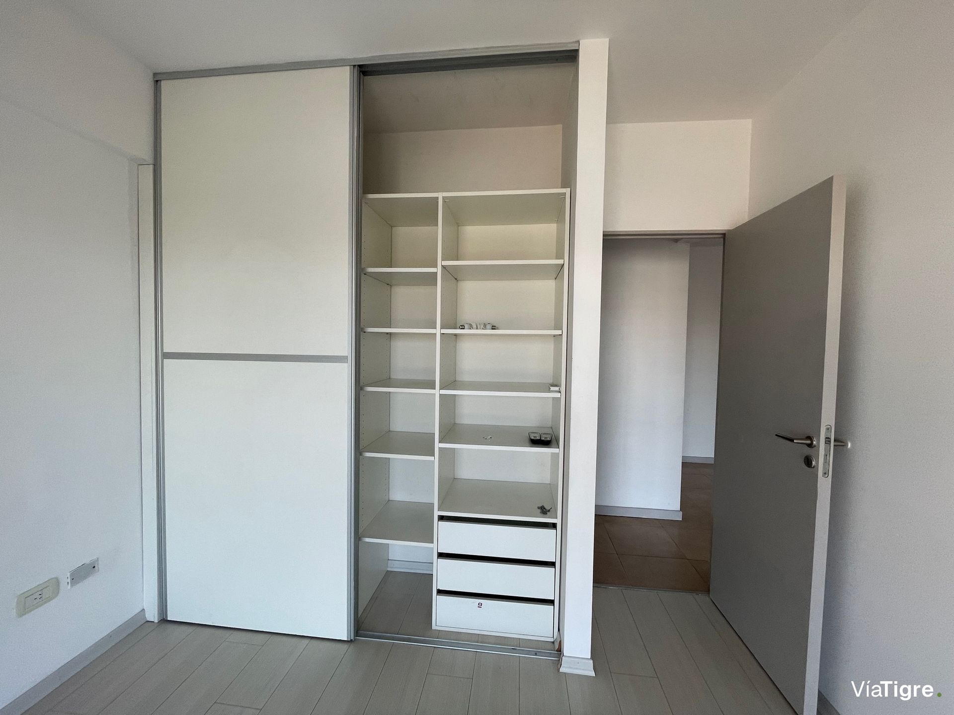 Venta Departamento Tigre Centro Con Balcon