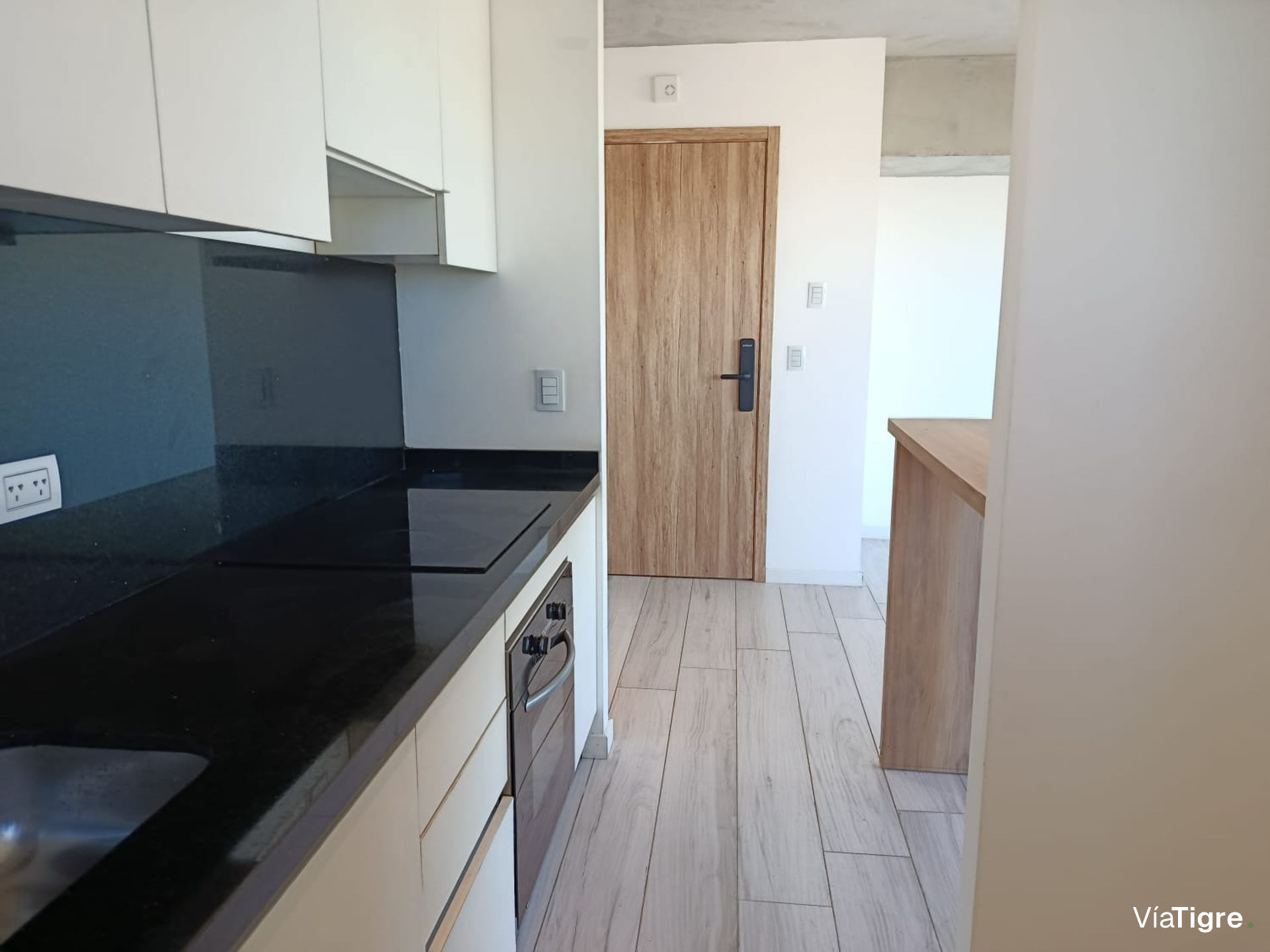 Departamento 2 Amb. En Venta En Tigre Con Pileta.