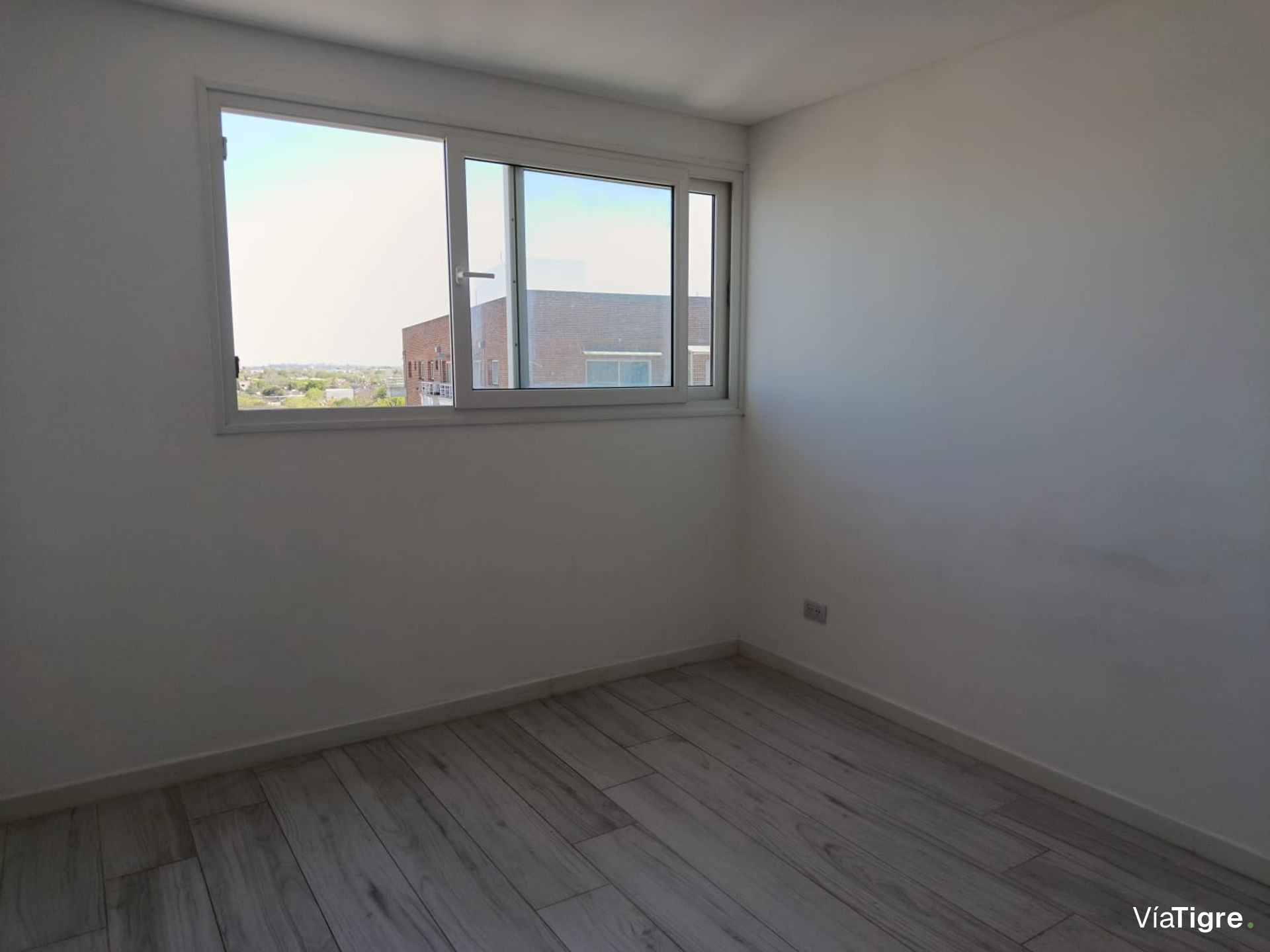 Departamento 2 Amb. En Venta En Tigre Con Pileta.