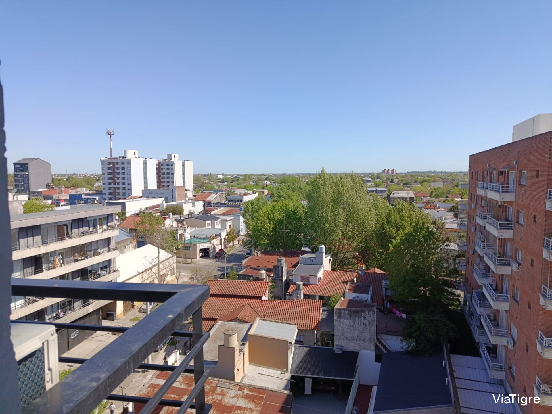 Departamento 2 Amb. En Venta En Tigre Con Pileta.