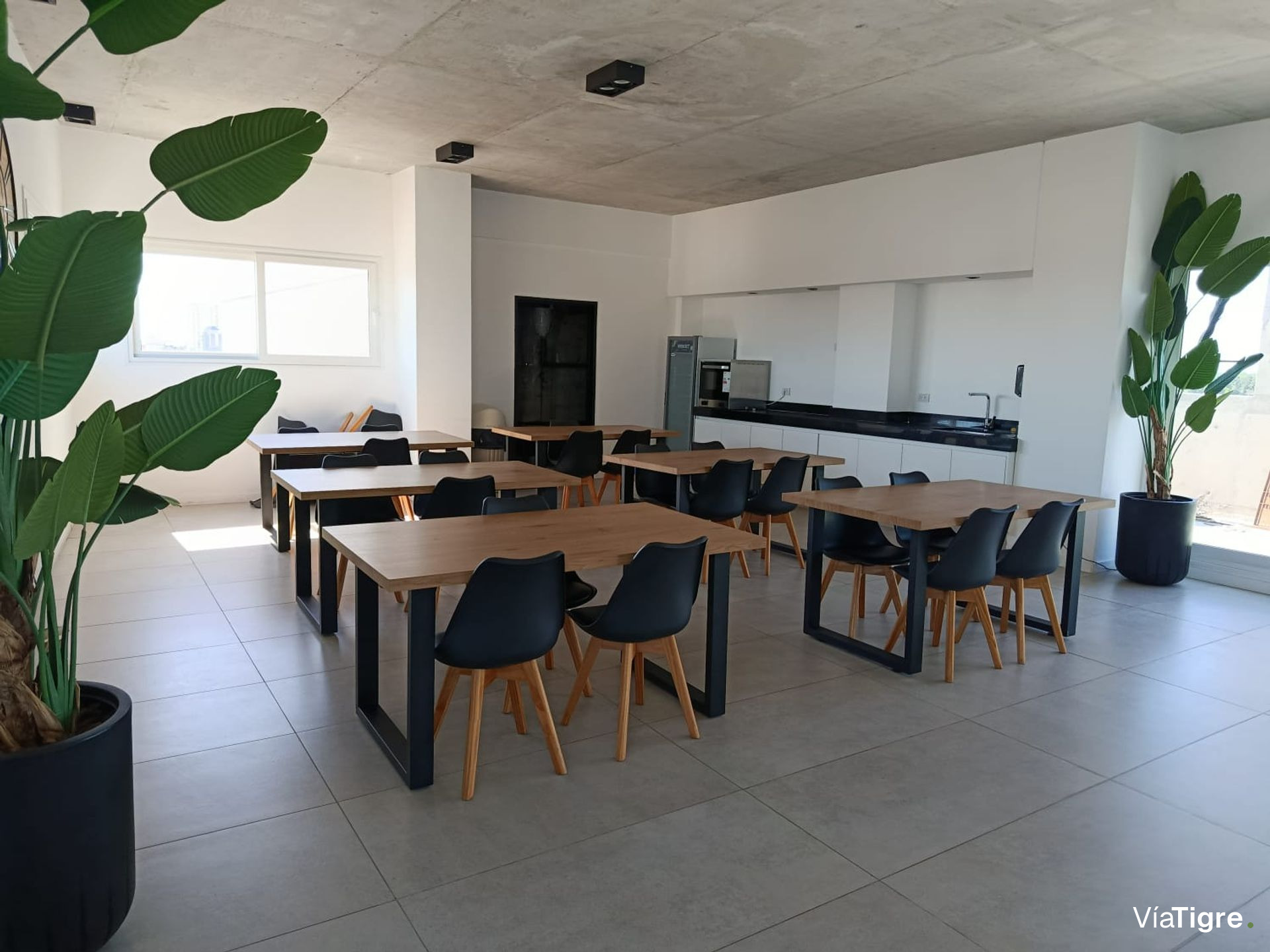 Departamento 2 Amb. En Venta En Tigre Con Pileta.
