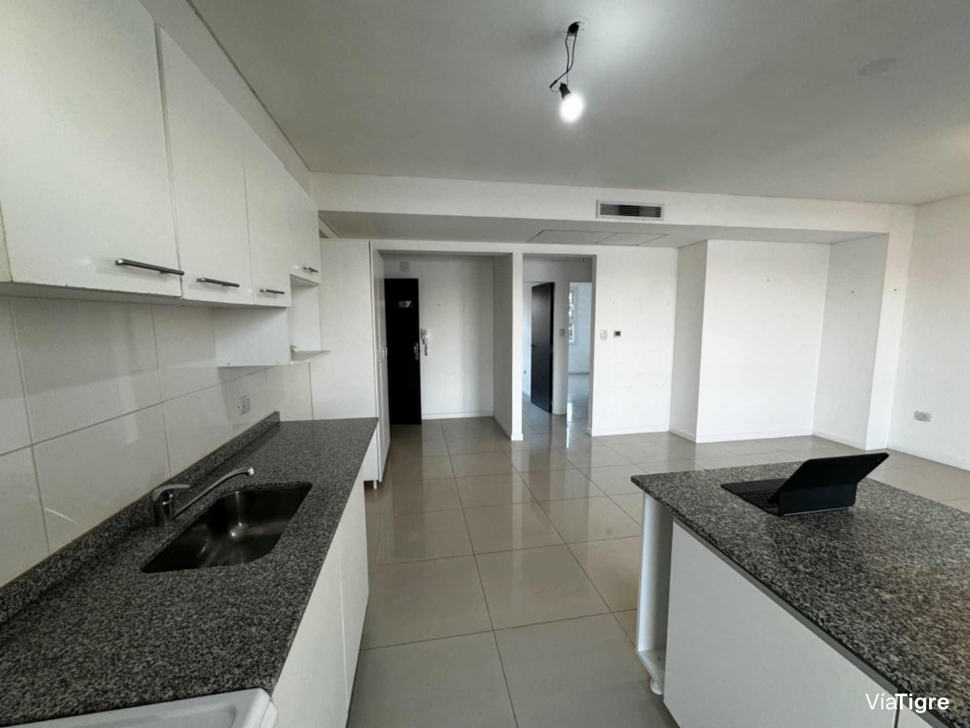 Departamento 3 ambientes en venta cochera y balcon