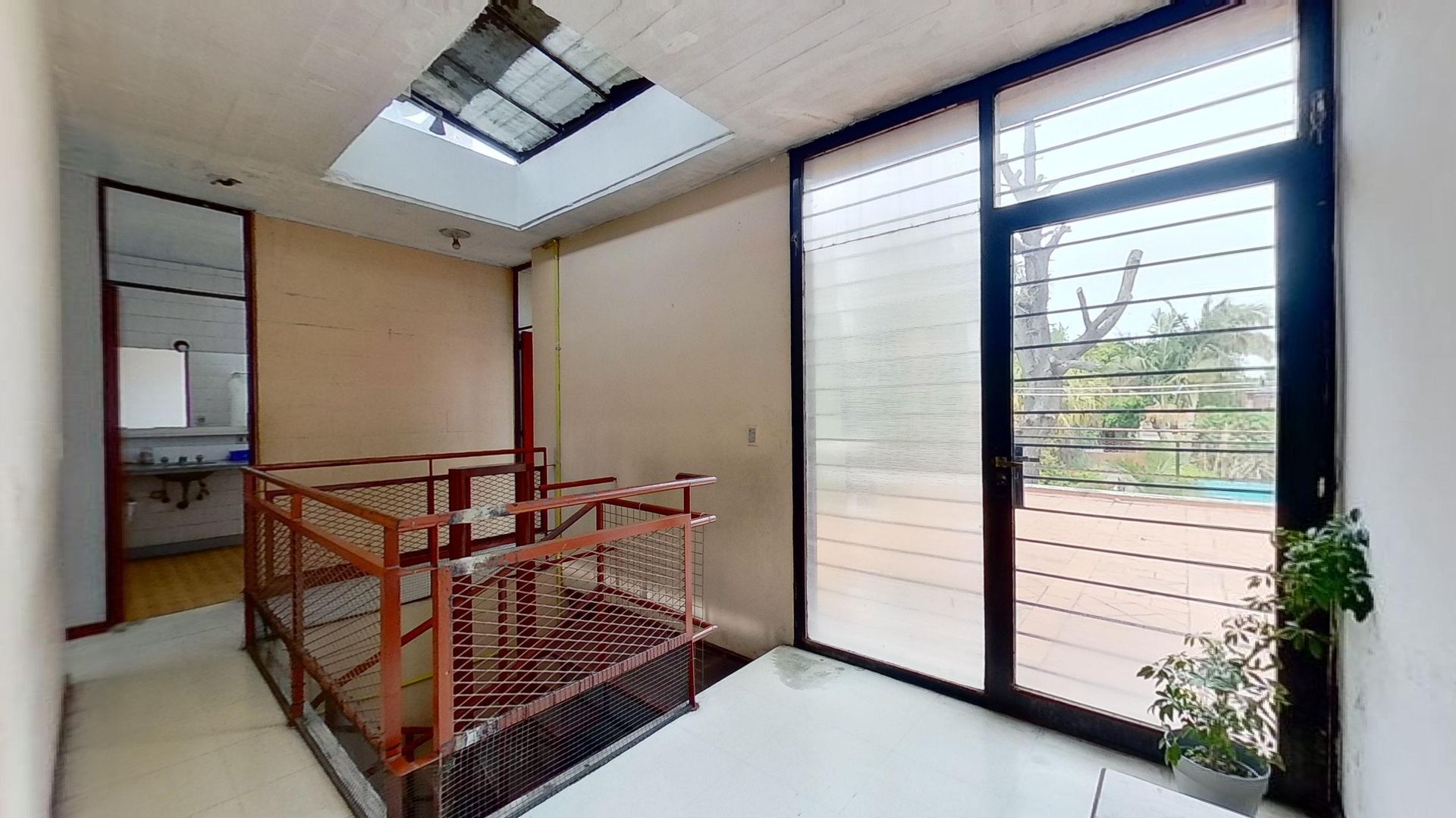 CASA EN VENTA 7 AMBIENTES DON TORCUATO LOTE 10x40