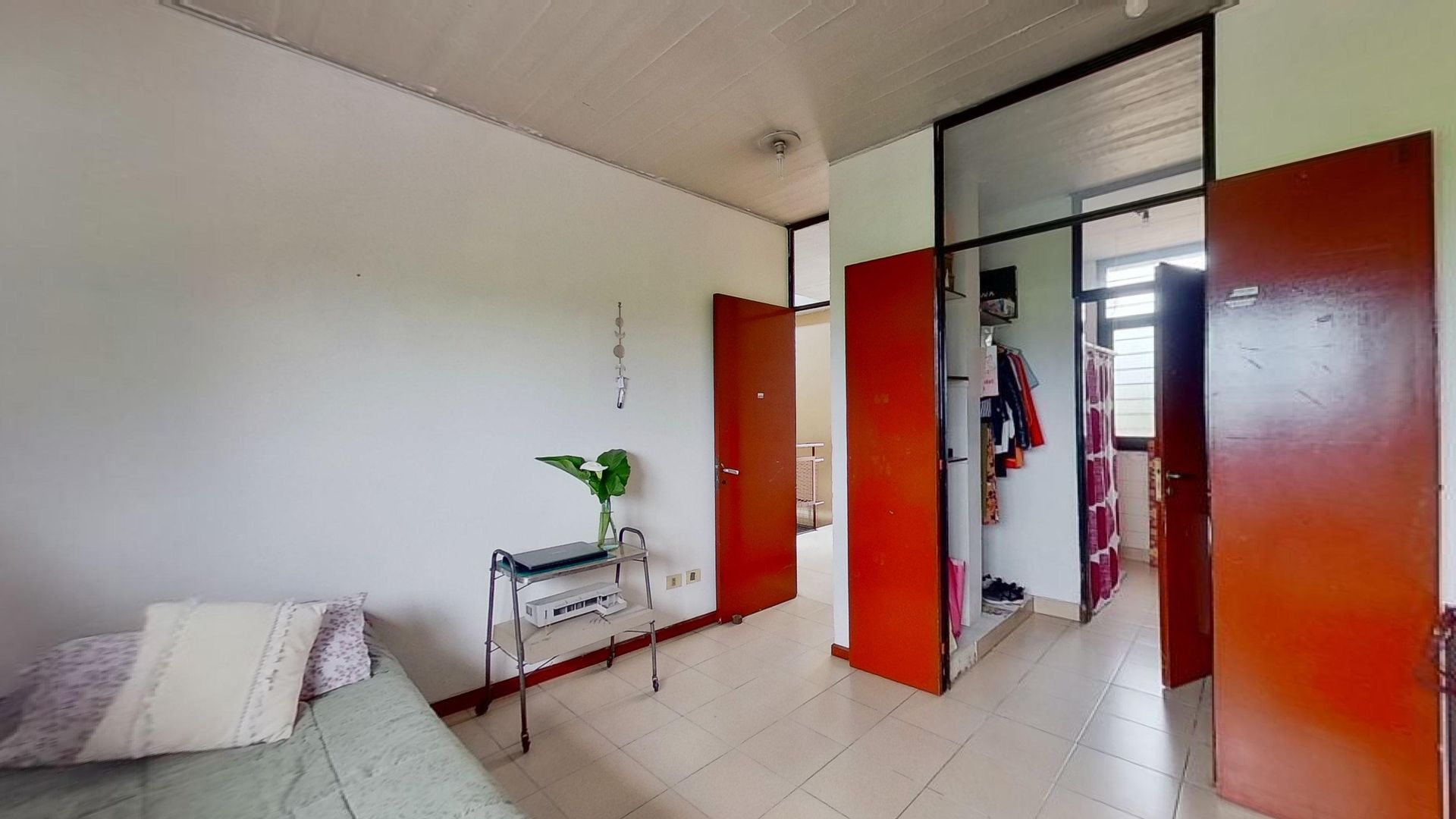 CASA EN VENTA 7 AMBIENTES DON TORCUATO LOTE 10x40