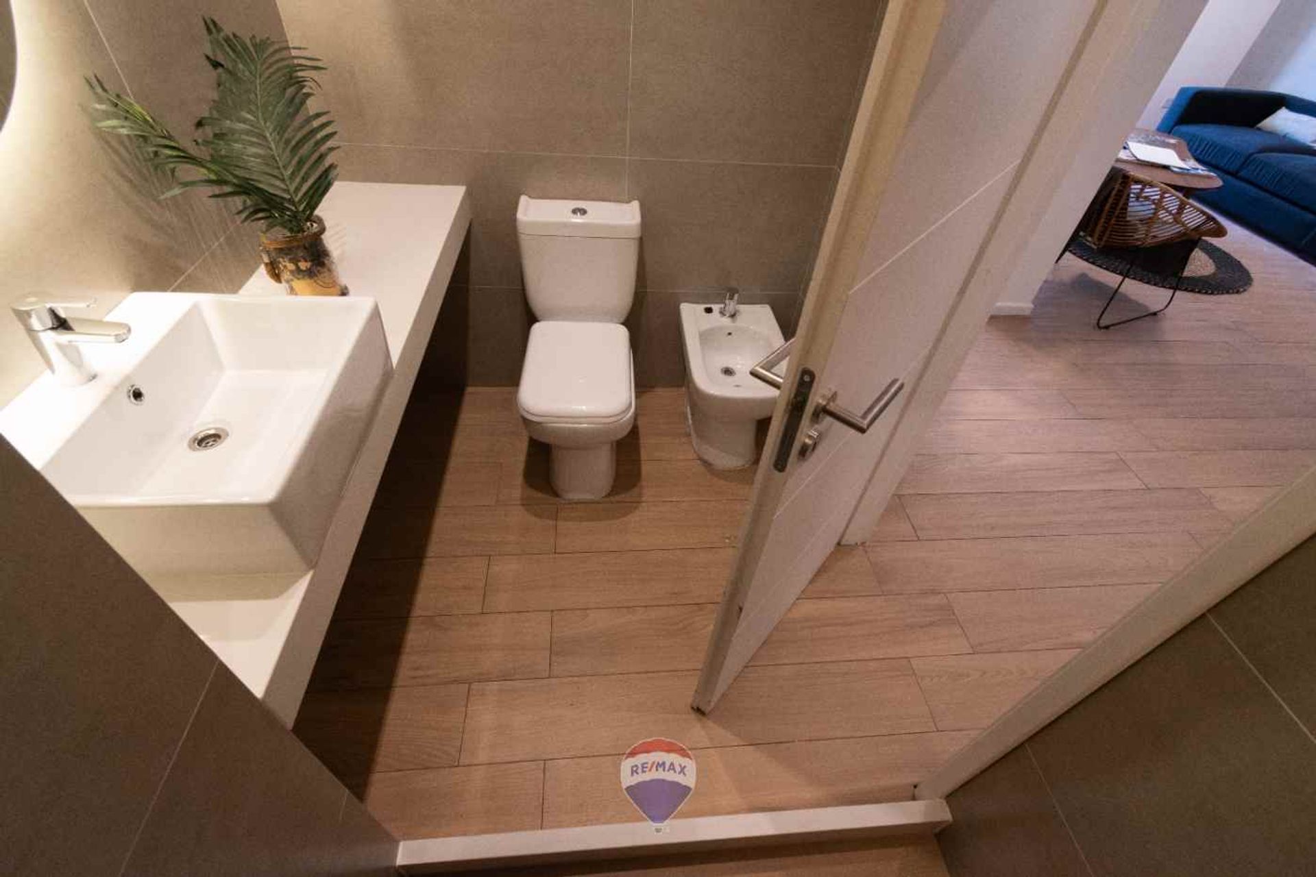 Venta Casa Multifamiliar En Martínez Con Terraza