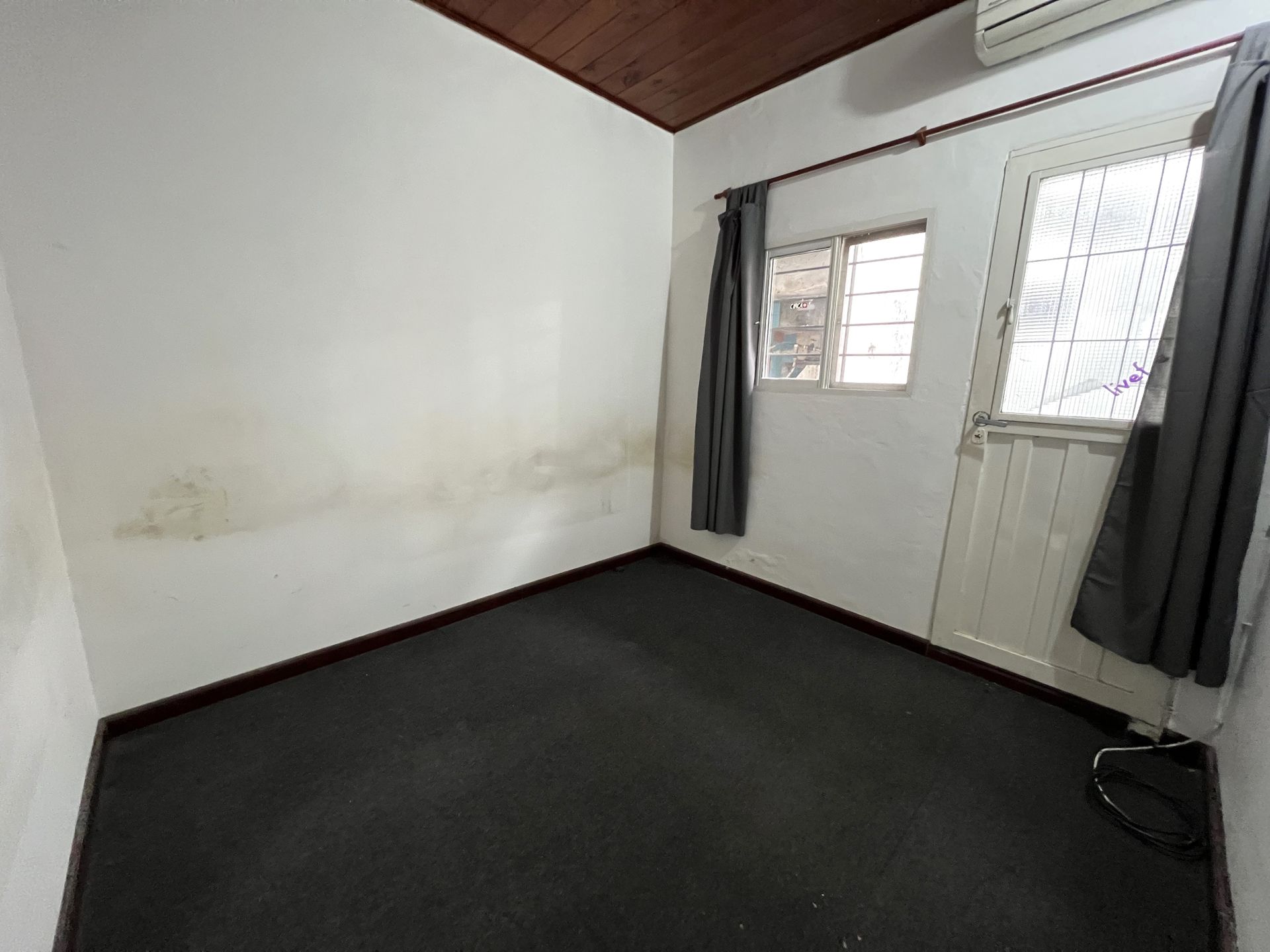 Venta Casa Multifamiliar En Martínez Con Terraza