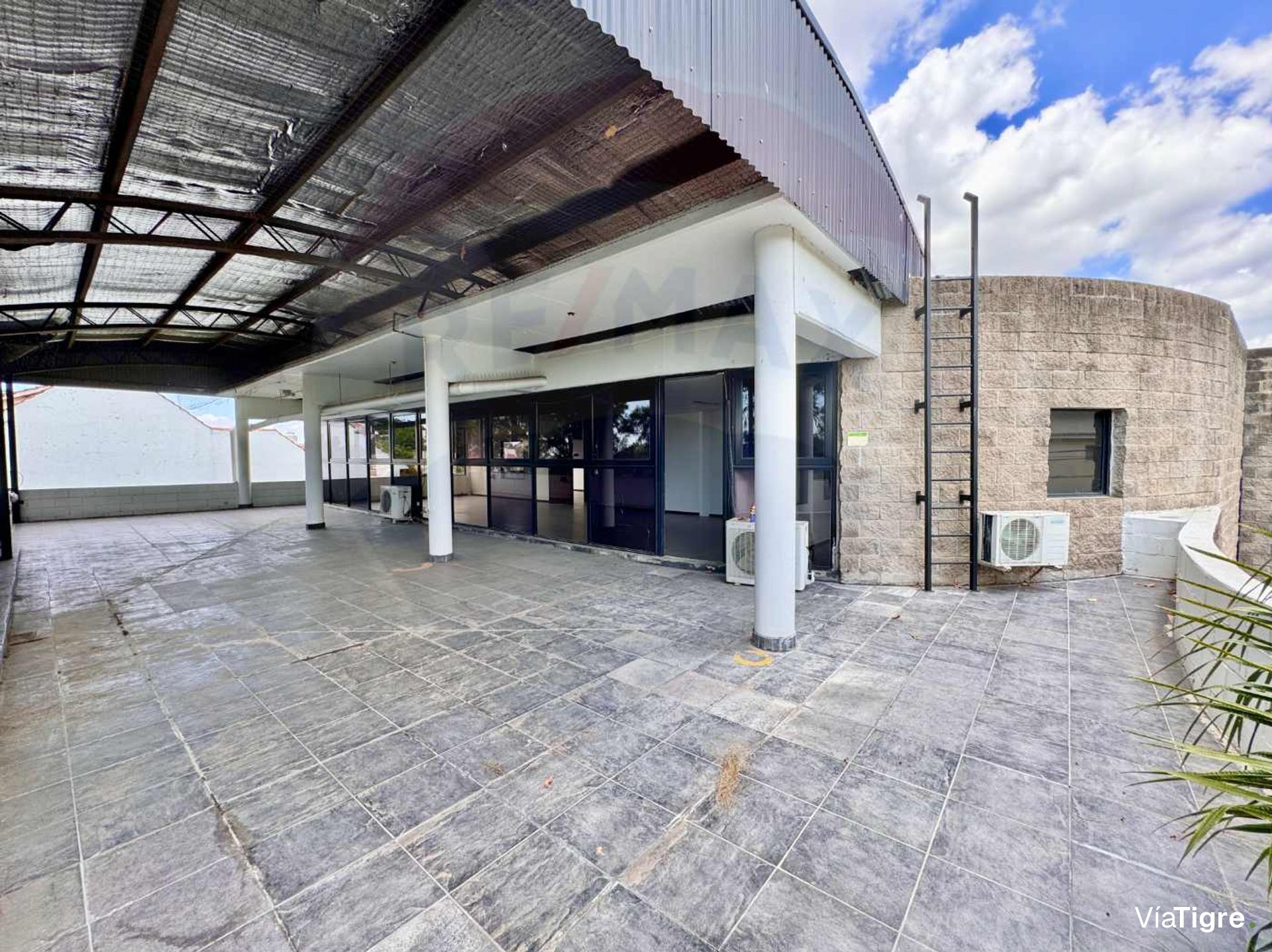 VENTA Oficina comercial vs usos Martinez
