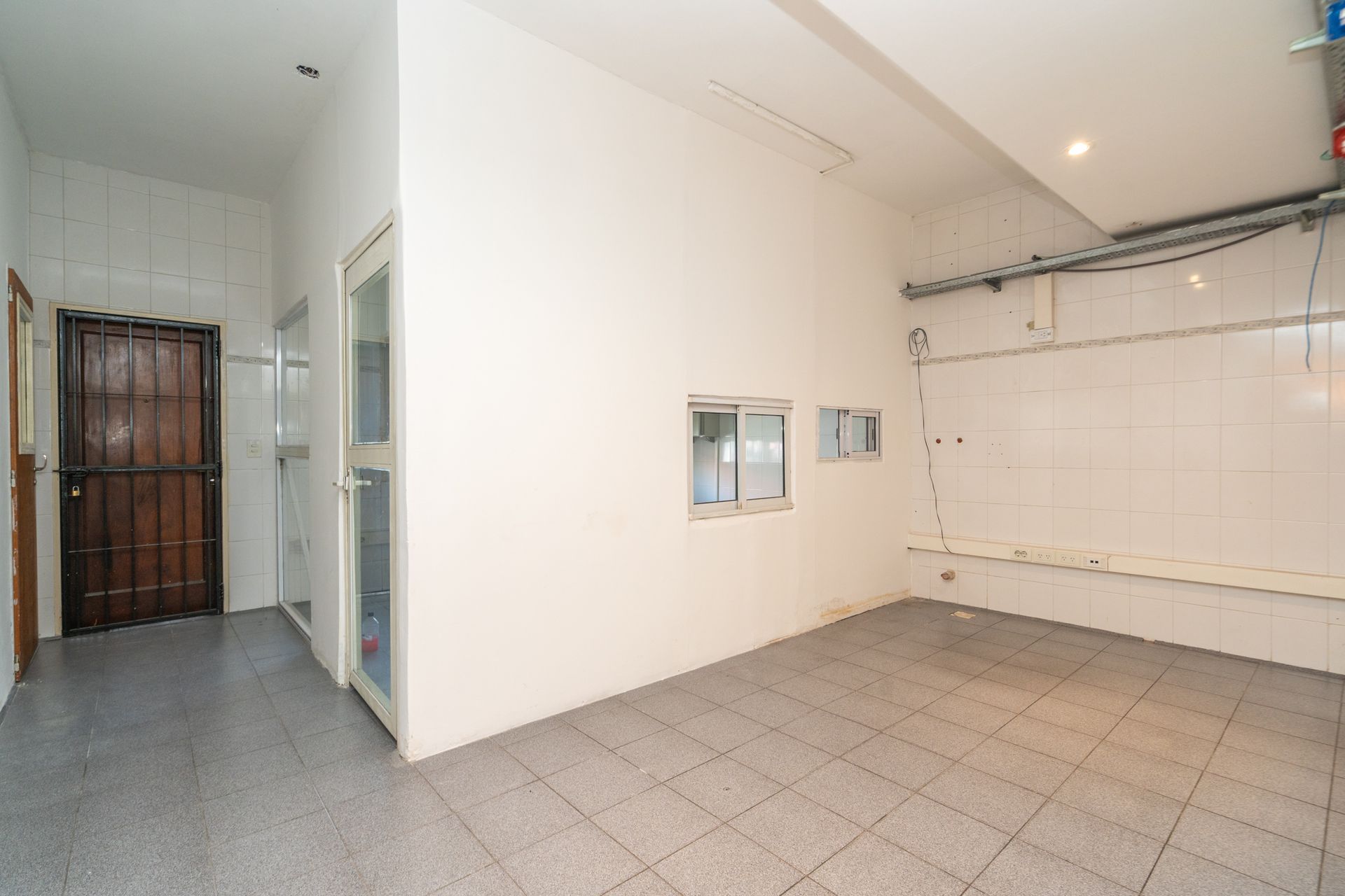 Casa En Venta- Uso Comercial-V.lopez