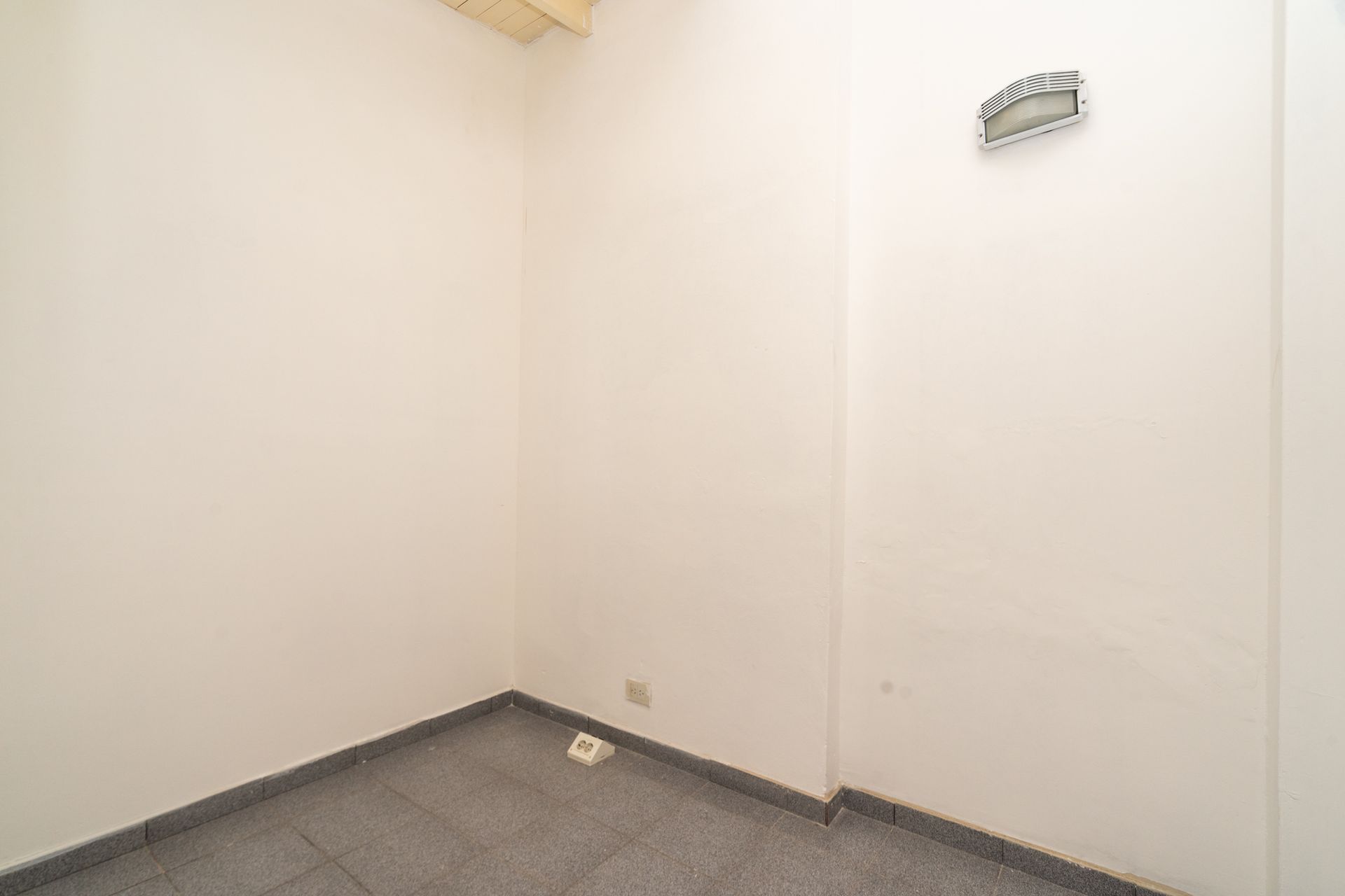 Casa En Venta- Uso Comercial-V.lopez