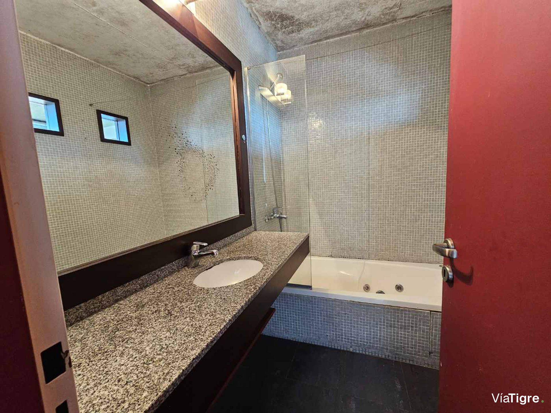 Venta Victoria 2 Amb Cochera Balcon Luminoso