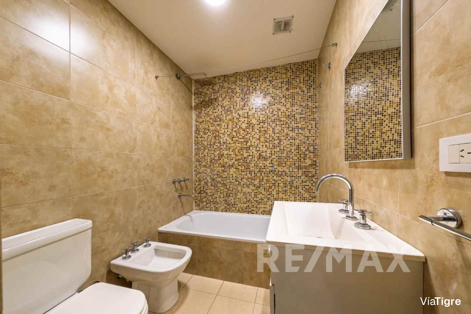 Venta Casa a Estrenar 4 Amb Terraza y Cochera