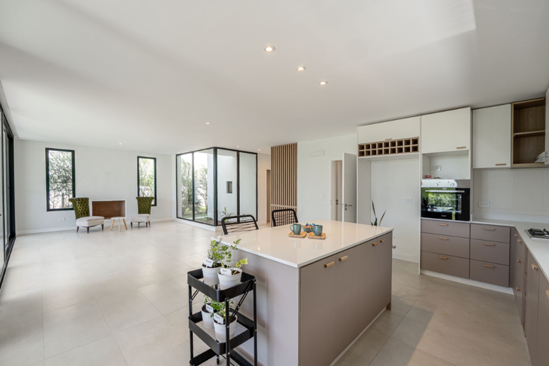 VENTA CASA A ESTRENAR 5 amb. Barrio Carpinchos