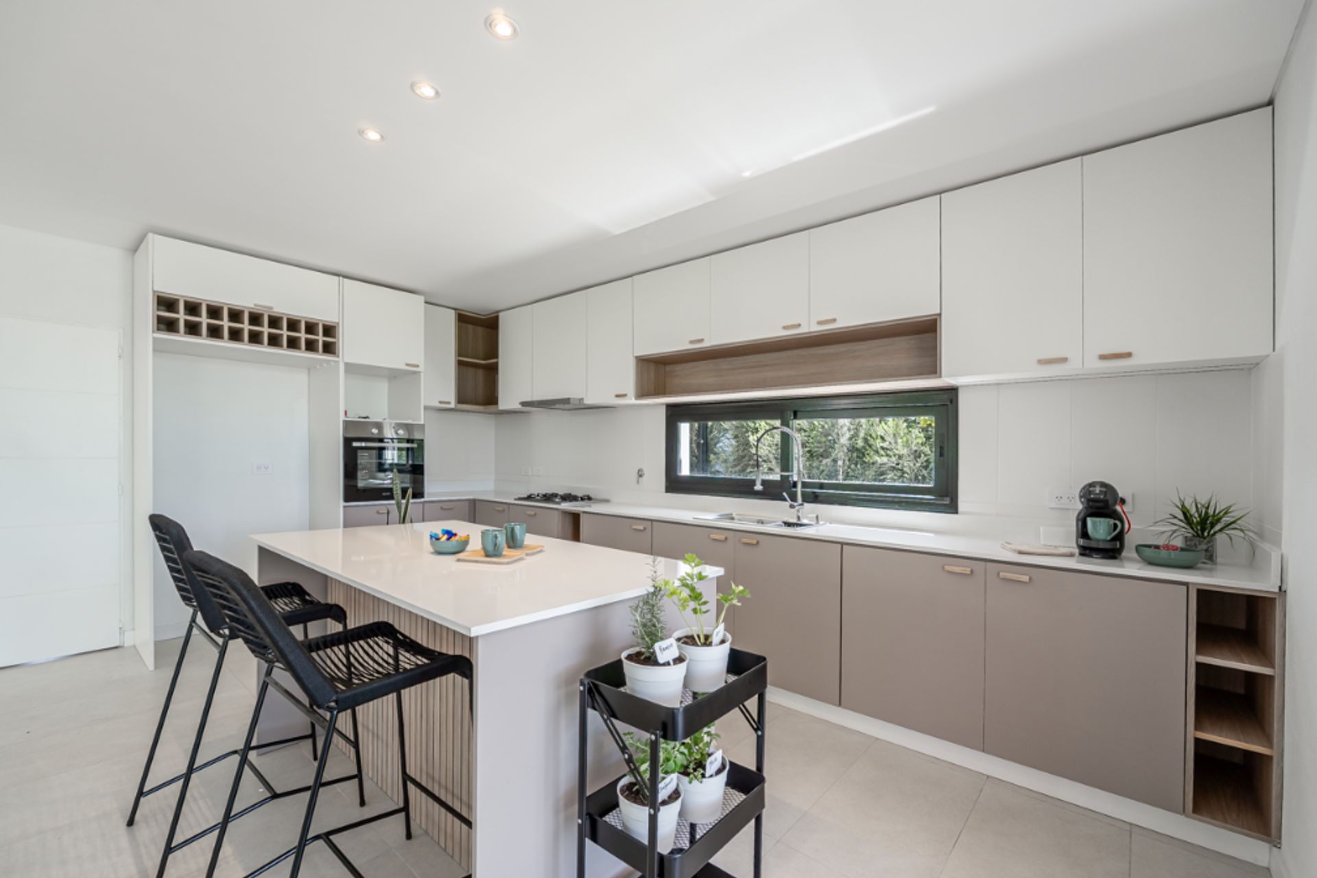 VENTA CASA A ESTRENAR 5 amb. Barrio Carpinchos