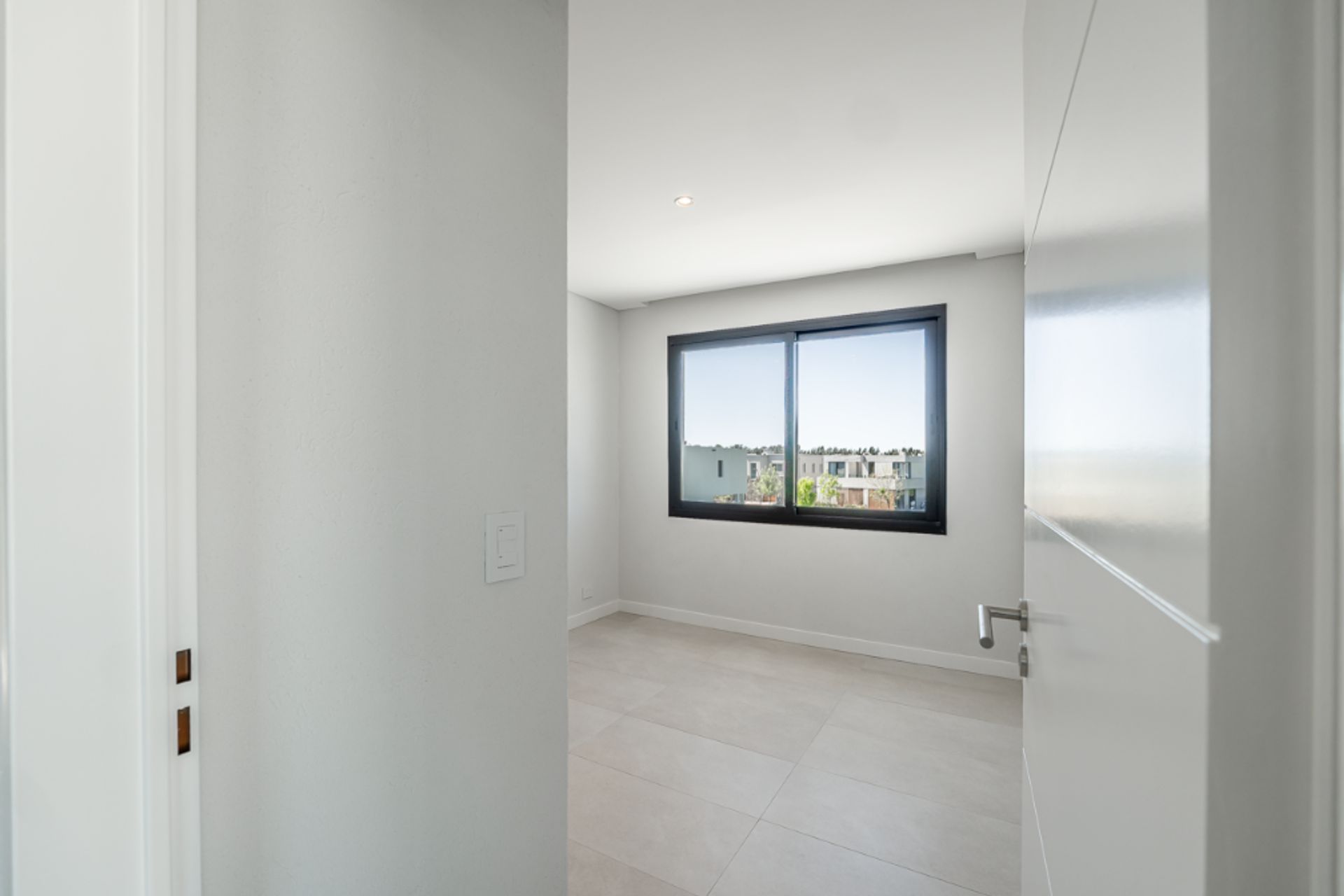 VENTA CASA A ESTRENAR 5 amb. Barrio Carpinchos