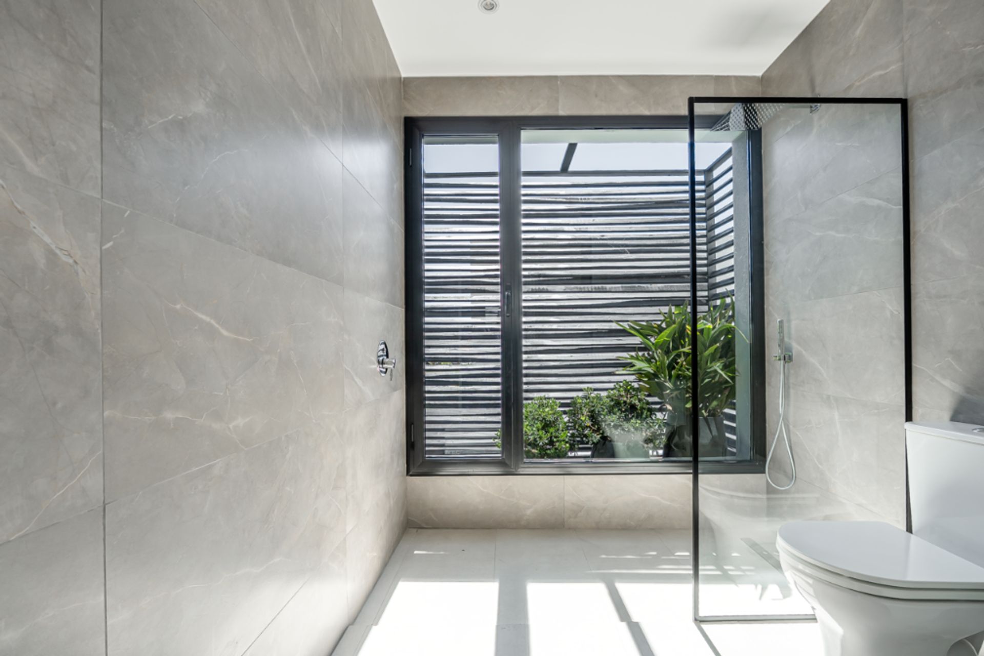 VENTA CASA A ESTRENAR 5 amb. Barrio Carpinchos