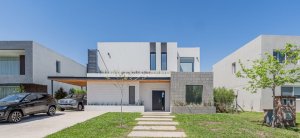 VENTA CASA A ESTRENAR 4 amb. Barrio Carpinchos