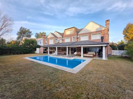 Alquiler temporario Lindísima Casa en Club Newman